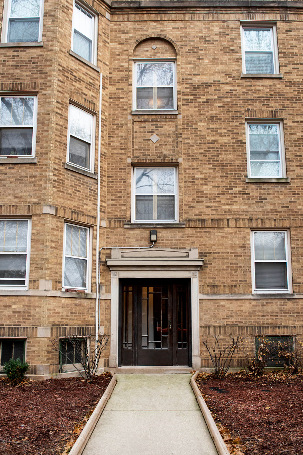 3701 N. Hoyne Chicago IL 60618 Lake View TBS Properties LLC