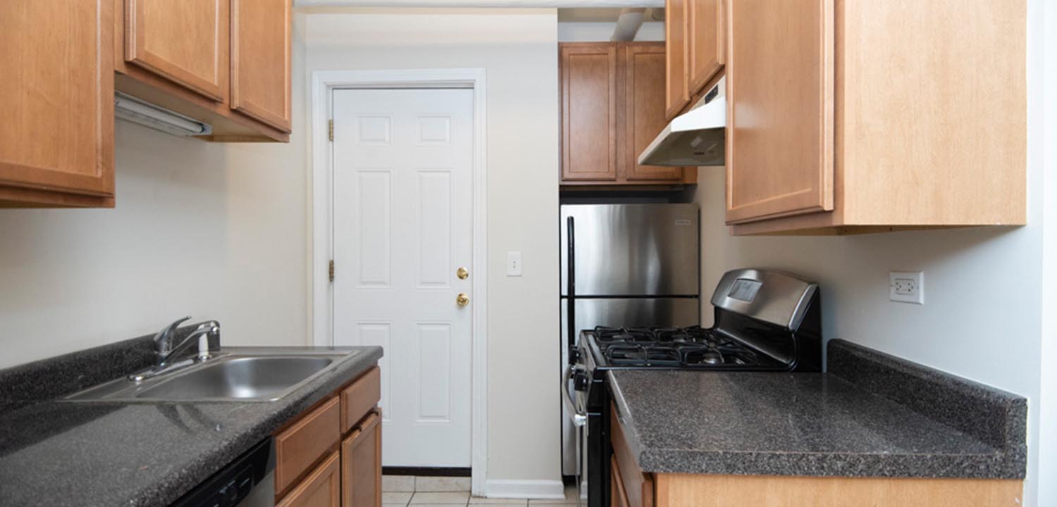 1253 W Henderson St Apt G, Chicago IL properties 3323-25-n-lakewood-chicago-il-60657-lake-view 1253-g