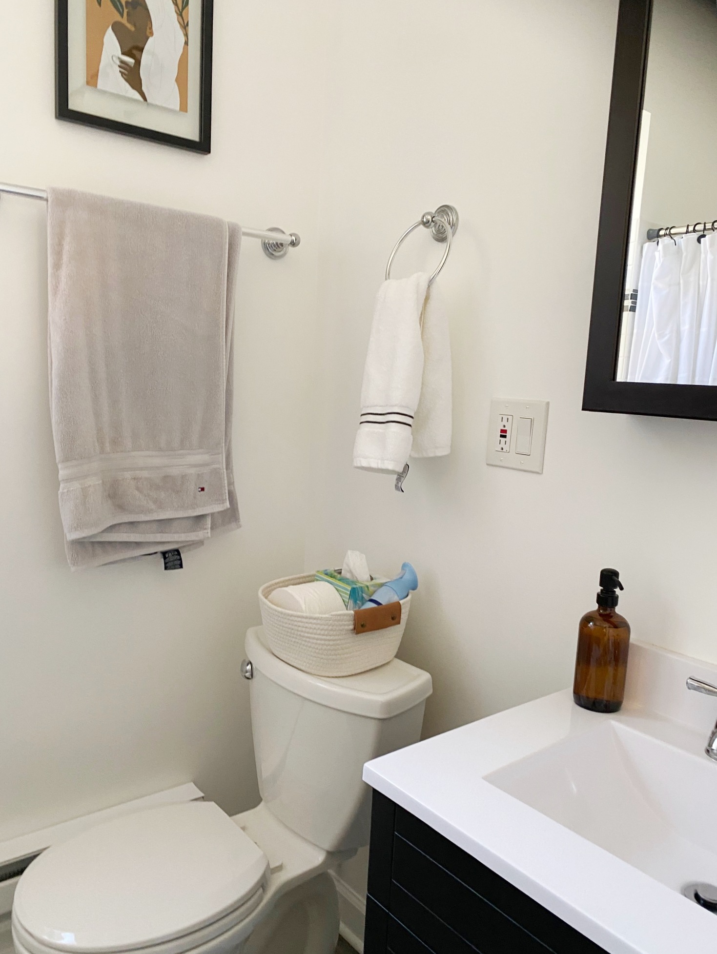 646 W Roscoe St Apt 2N, Chicago IL properties 646-48-w-roscoe-chicago-il-60657-lake-view 646-2n