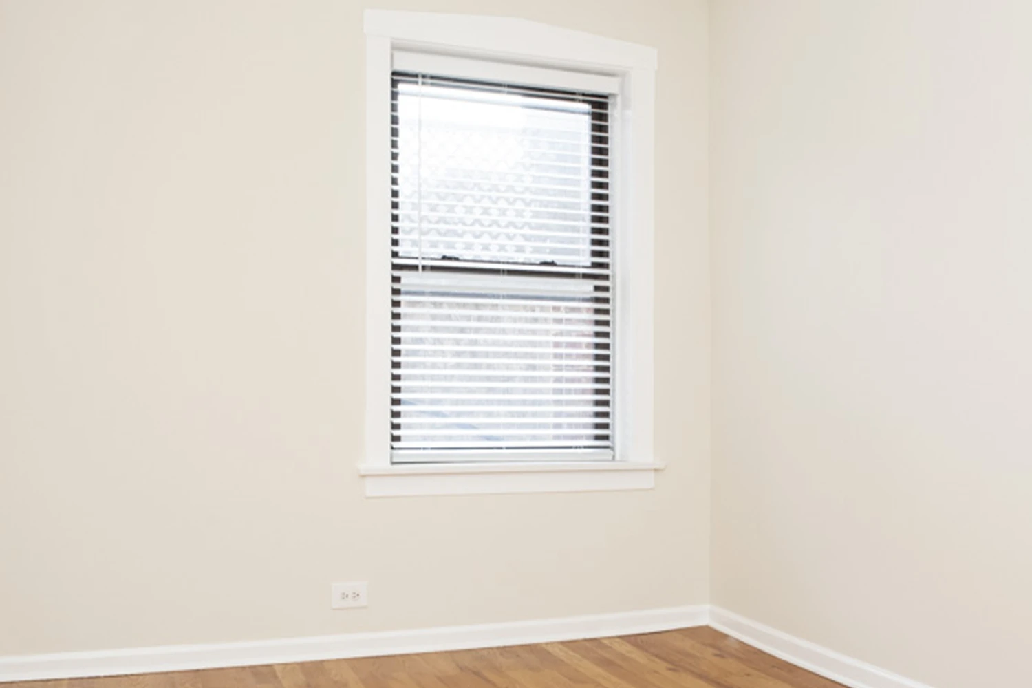 1249 W Henderson St Apt 1, Chicago IL properties 3323-25-n-lakewood-chicago-il-60657-lake-view 1249-1