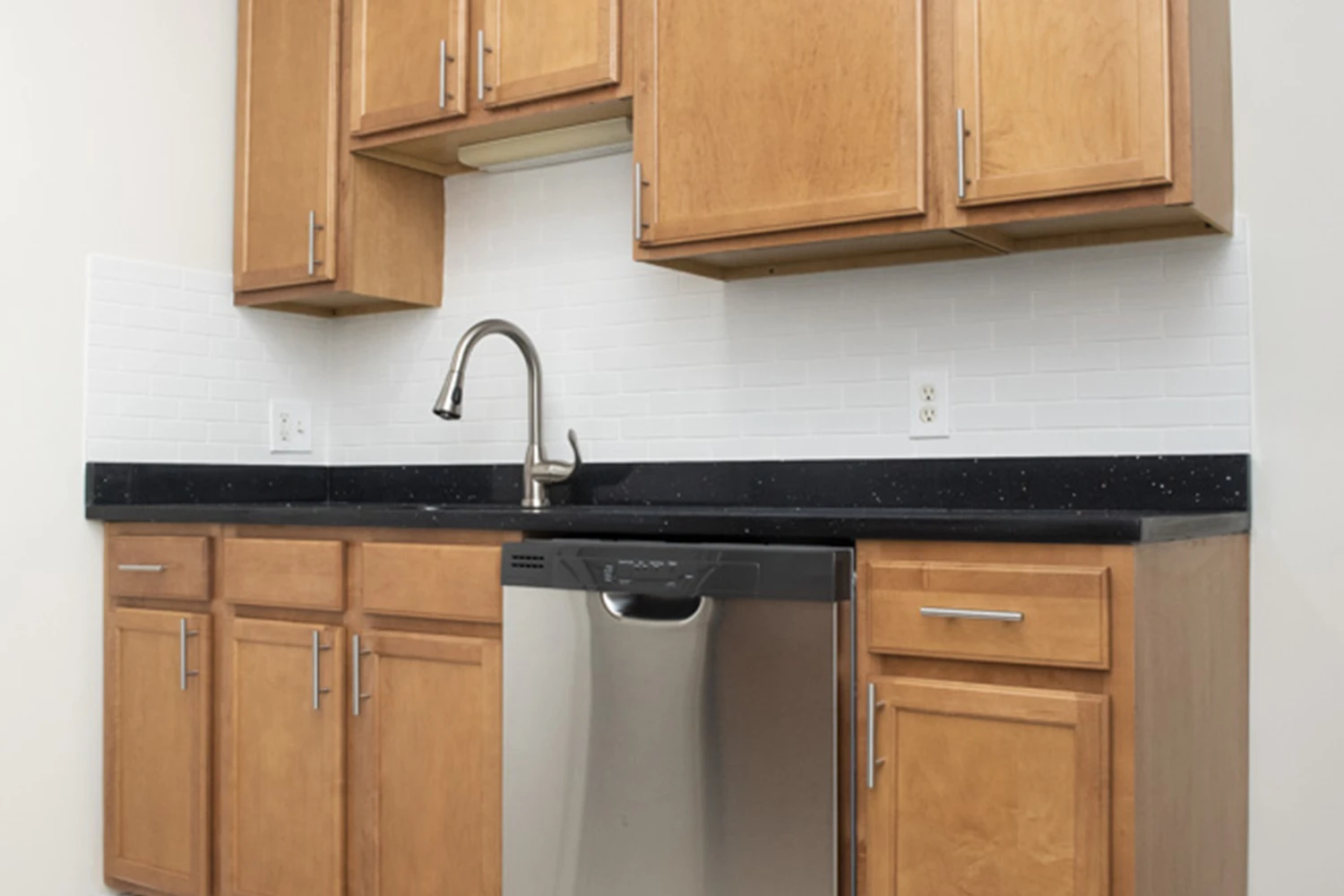 1249 W Henderson St Apt 1, Chicago IL properties 3323-25-n-lakewood-chicago-il-60657-lake-view 1249-1