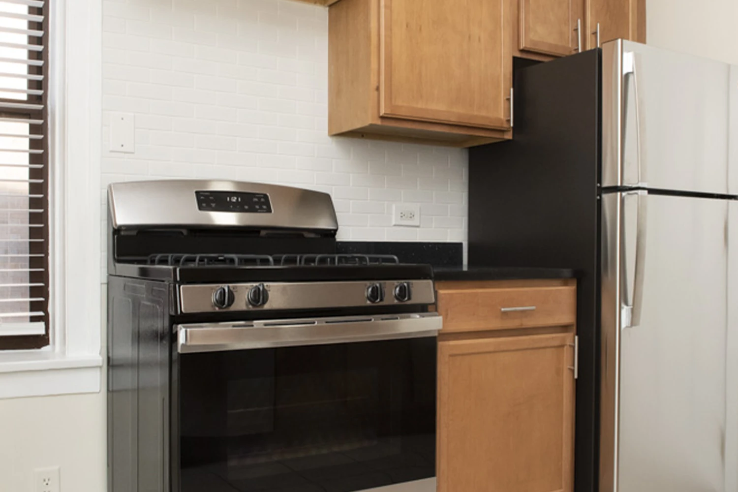 1249 W Henderson St Apt 1, Chicago IL properties 3323-25-n-lakewood-chicago-il-60657-lake-view 1249-1