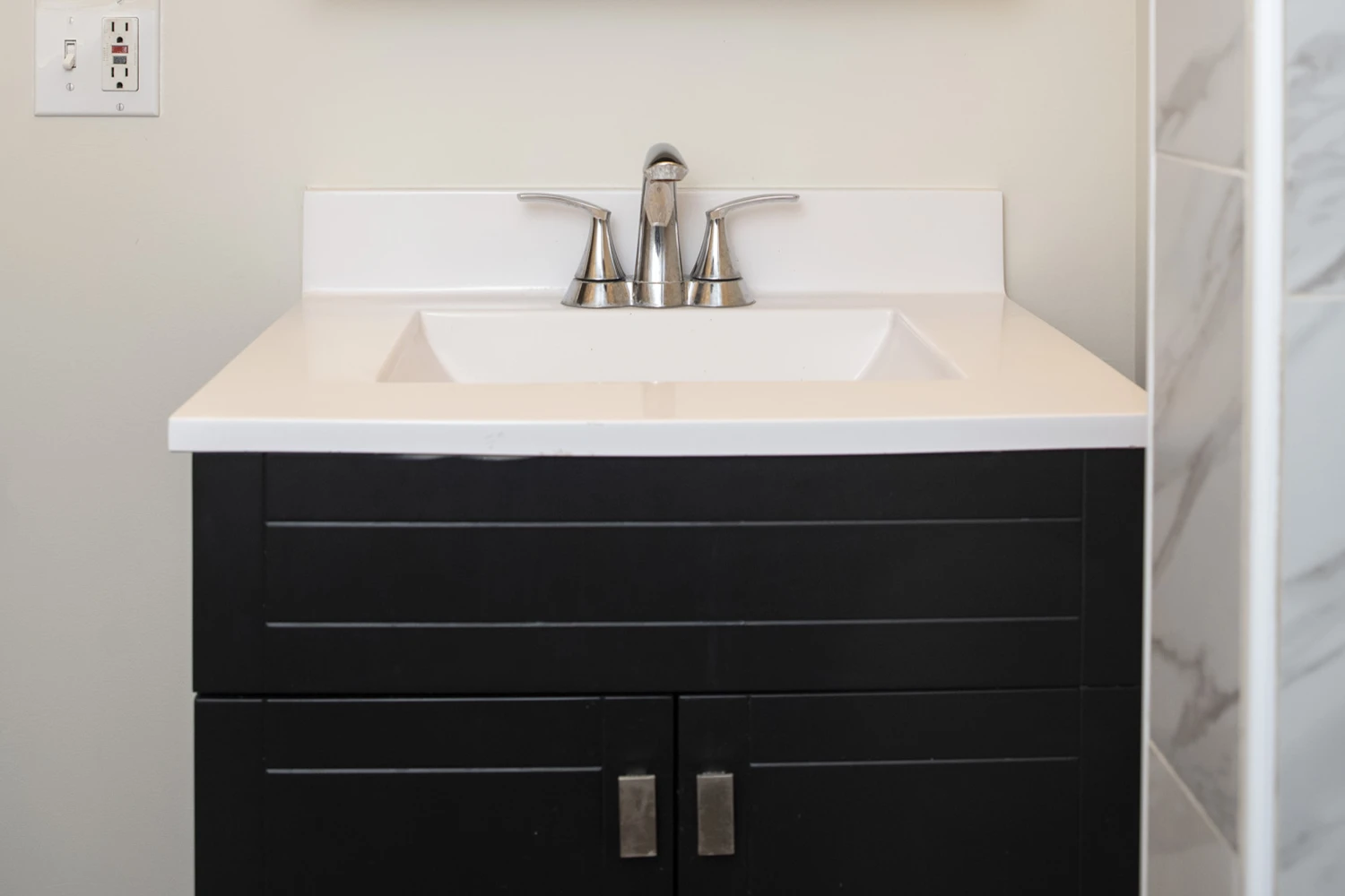 1251 W Henderson St Apt 1, Chicago IL properties 3323-25-n-lakewood-chicago-il-60657-lake-view 1251-1