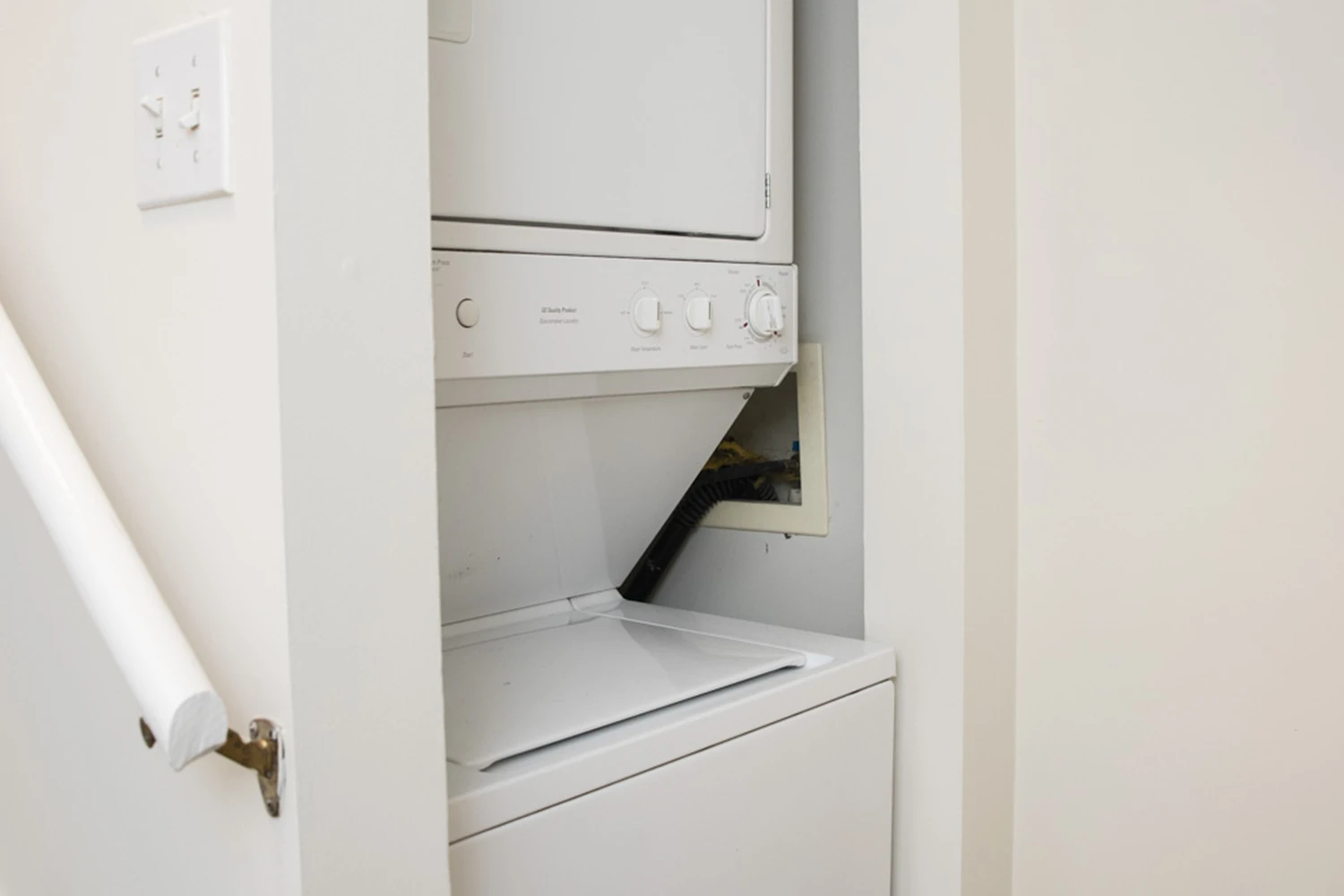 1251 W Henderson St Apt 1, Chicago IL properties 3323-25-n-lakewood-chicago-il-60657-lake-view 1251-1