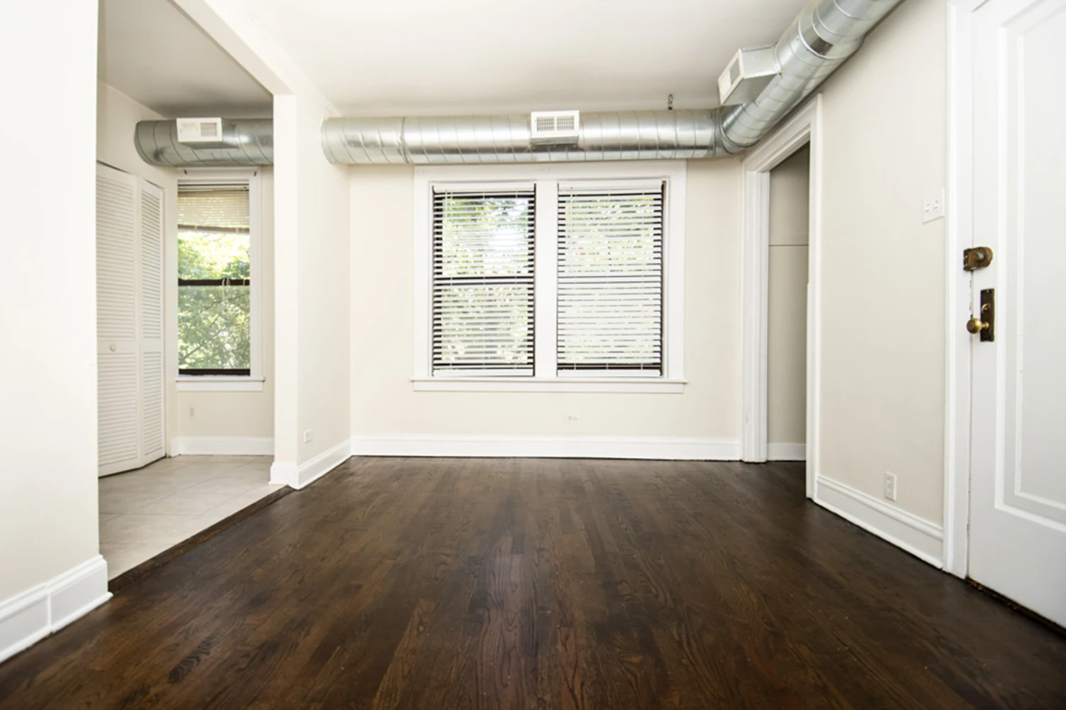 1251 W Henderson St Apt 2, Chicago IL properties 3323-25-n-lakewood-chicago-il-60657-lake-view 1251-2   
