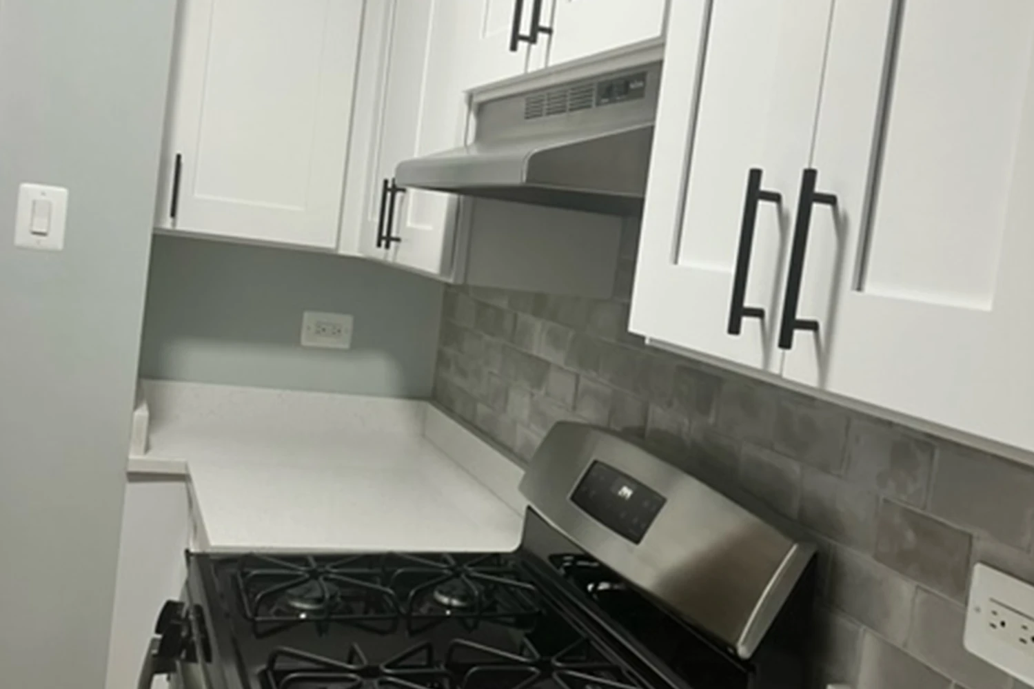 1253 W Henderson St Apt 2, Chicago IL properties 3323-25-n-lakewood-chicago-il-60657-lake-view 1253-2