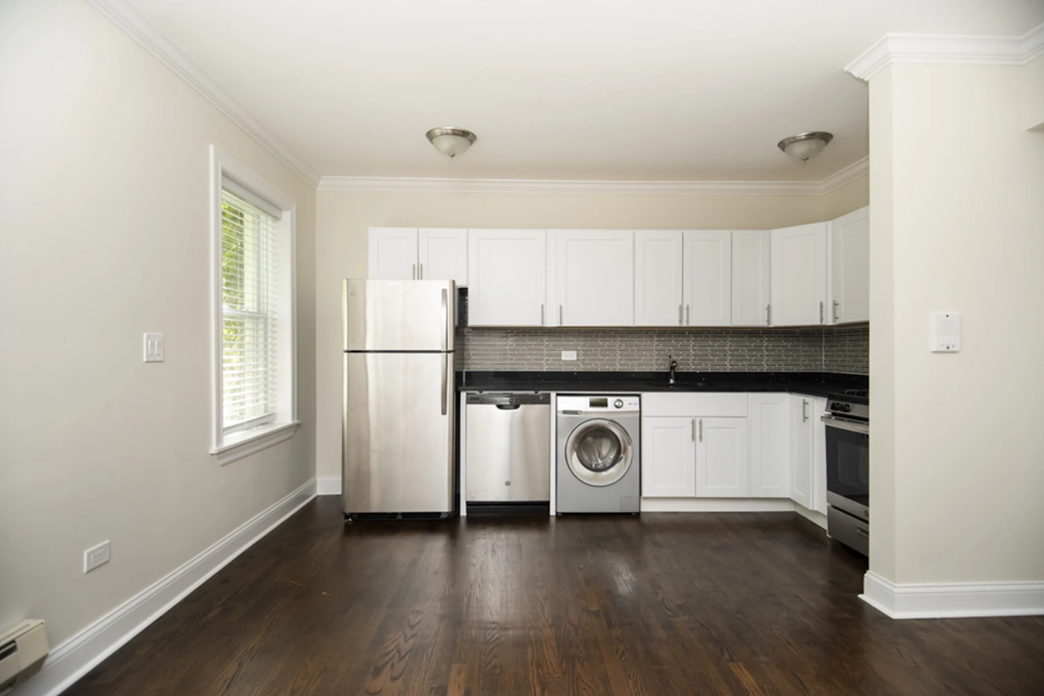 2129 N Dayton St Apt 201, Chicago IL properties 2129-n-dayton-chicago-il-60614-lincoln-park 2129-201   