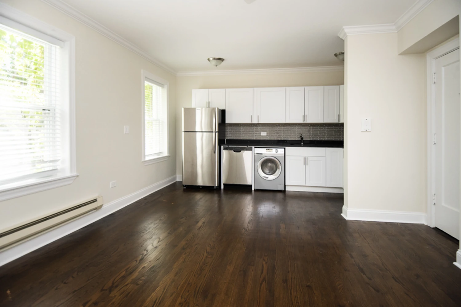 2129 N Dayton St Apt 201, Chicago IL properties 2129-n-dayton-chicago-il-60614-lincoln-park 2129-201   