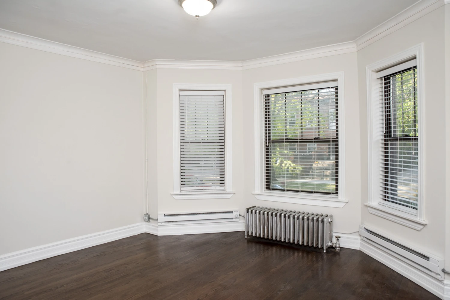 2131 W Giddings St Apt 1A, Chicago IL properties 2131-w-giddings-chicago-il-60625-ravenswood 2131-1a