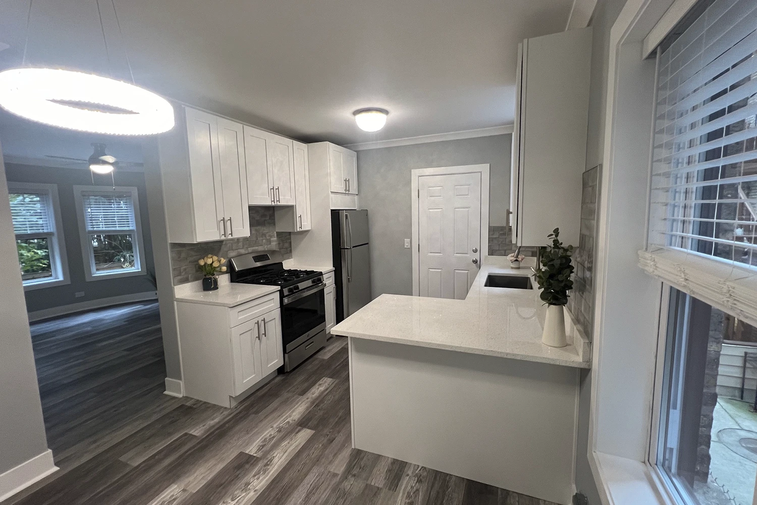 2131 W Giddings St Apt 1C, Chicago IL properties 2131-w-giddings-chicago-il-60625-ravenswood 2131-1c   