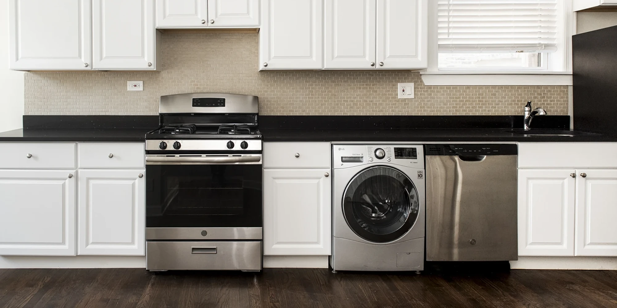 2131 W Giddings St Apt 1D, Chicago IL properties 2131-w-giddings-chicago-il-60625-ravenswood 2131-1d