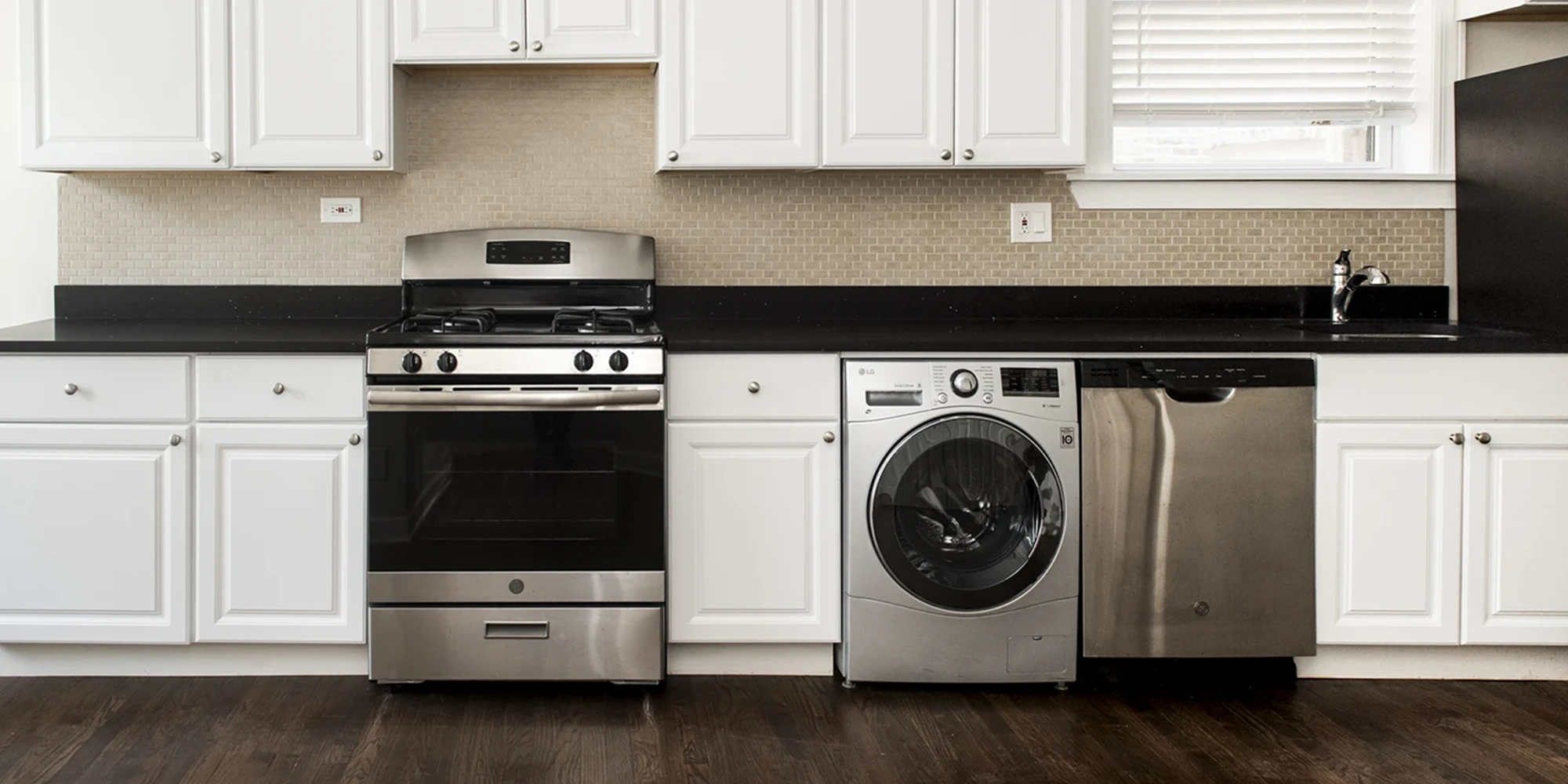 2131 W Giddings St Apt 3D, Chicago IL properties 2131-w-giddings-chicago-il-60625-ravenswood 2131-3d