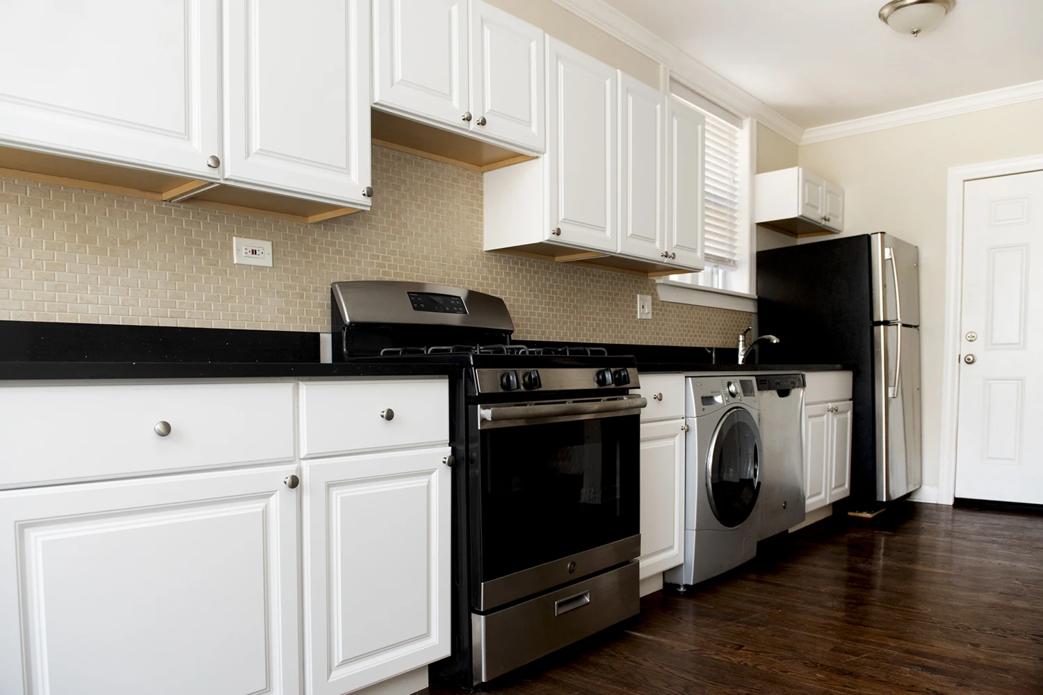2131 W Giddings St Apt 3D, Chicago IL properties 2131-w-giddings-chicago-il-60625-ravenswood 2131-3d