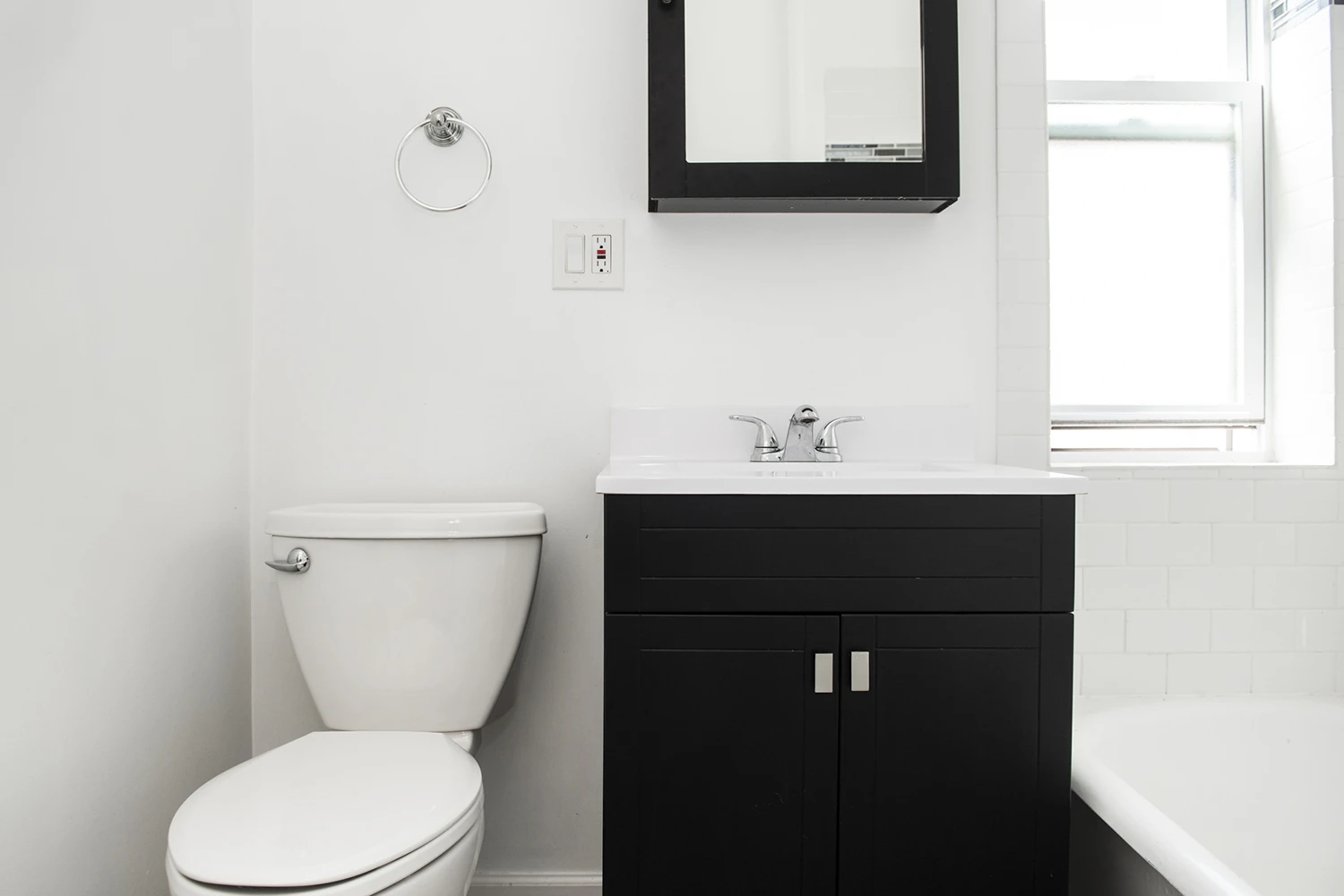 2131 W Giddings St Apt 3D, Chicago IL properties 2131-w-giddings-chicago-il-60625-ravenswood 2131-3d