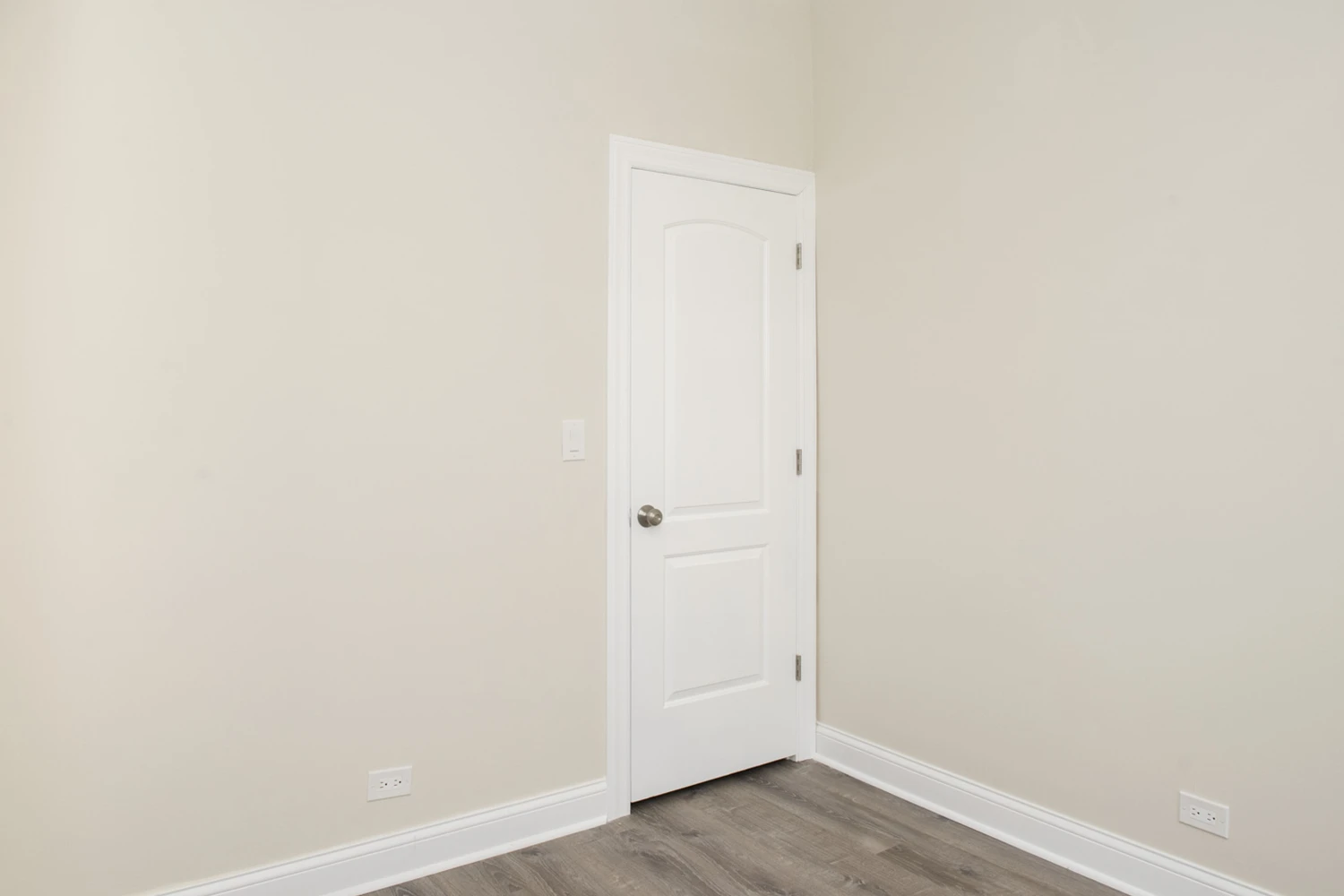 2909 N Mildred Ave Apt 3, Chicago IL properties 2905-09-n-mildred-chicago-il-60657-lake-view 2909-3   