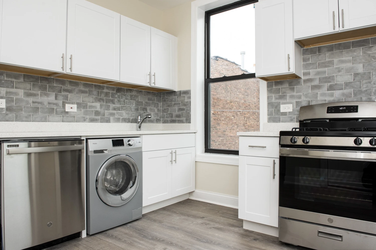 2909 N Mildred Ave Apt 3, Chicago IL properties 2905-09-n-mildred-chicago-il-60657-lake-view 2909-3   