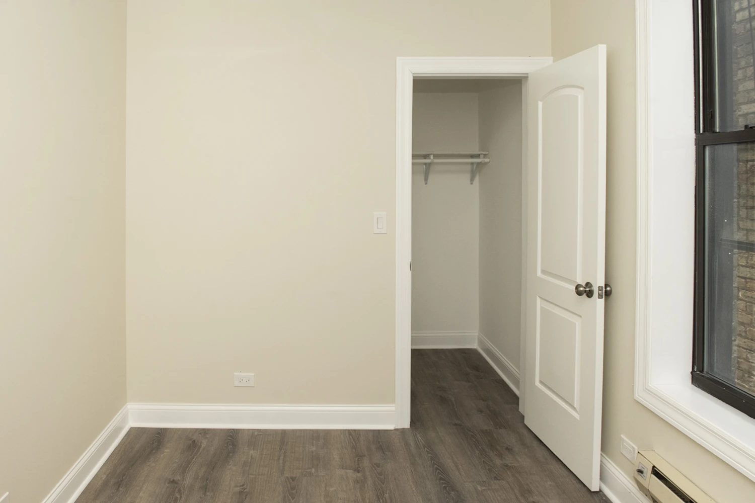2909 N Mildred Ave Apt 3, Chicago IL properties 2905-09-n-mildred-chicago-il-60657-lake-view 2909-3   