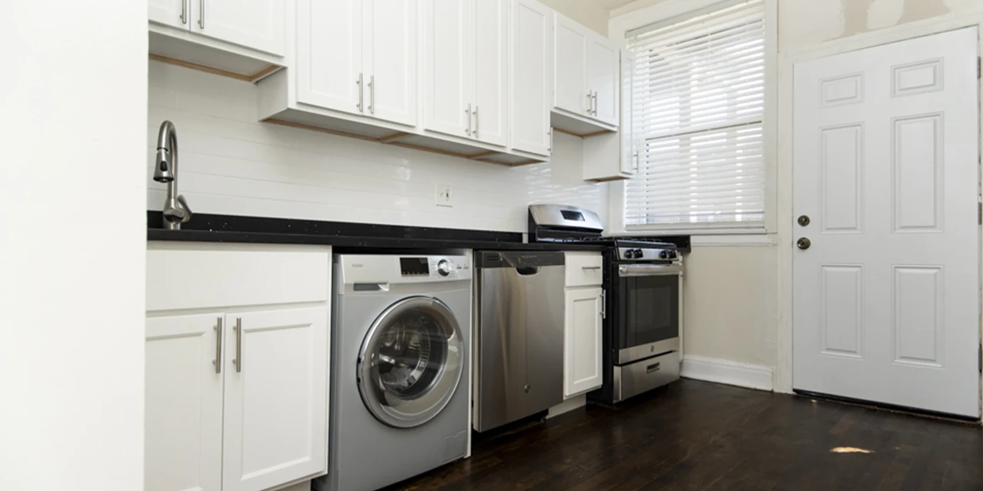 320 Lee St Apt 2, Evanston IL properties 312-320-lee-st-evanston-il-60202 320-2