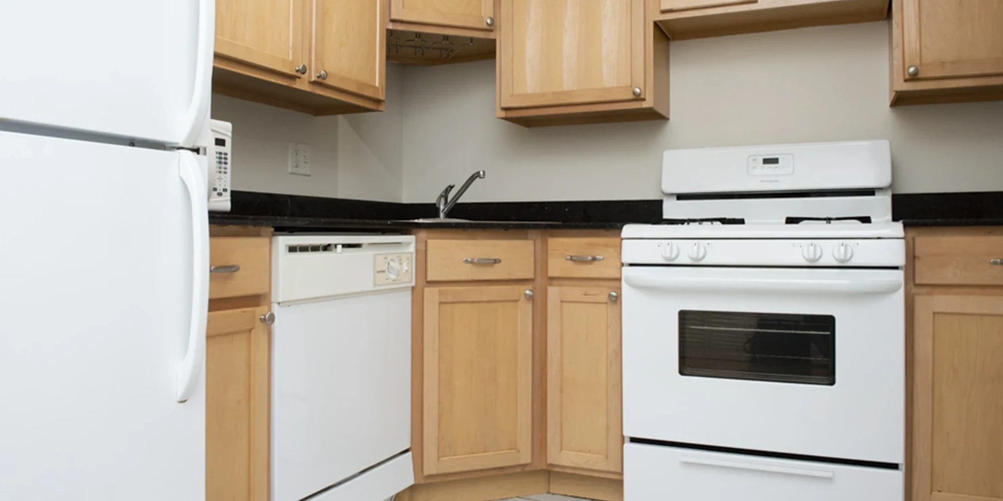 3323 N Lakewood Ave Apt 1, Chicago IL properties 3323-25-n-lakewood-chicago-il-60657-lake-view 3323-1   