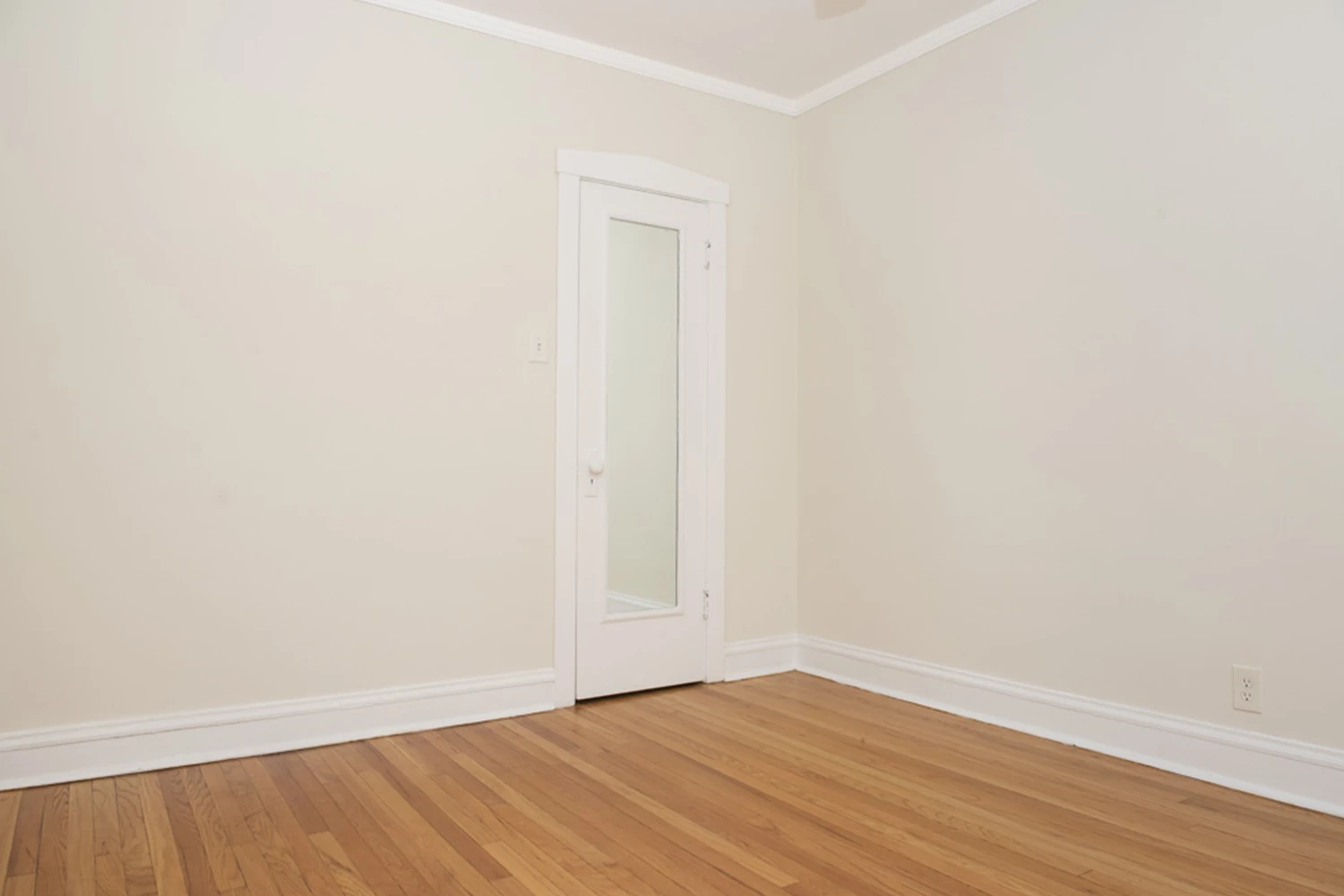 3323 N Lakewood Ave Apt 1, Chicago IL properties 3323-25-n-lakewood-chicago-il-60657-lake-view 3323-1   