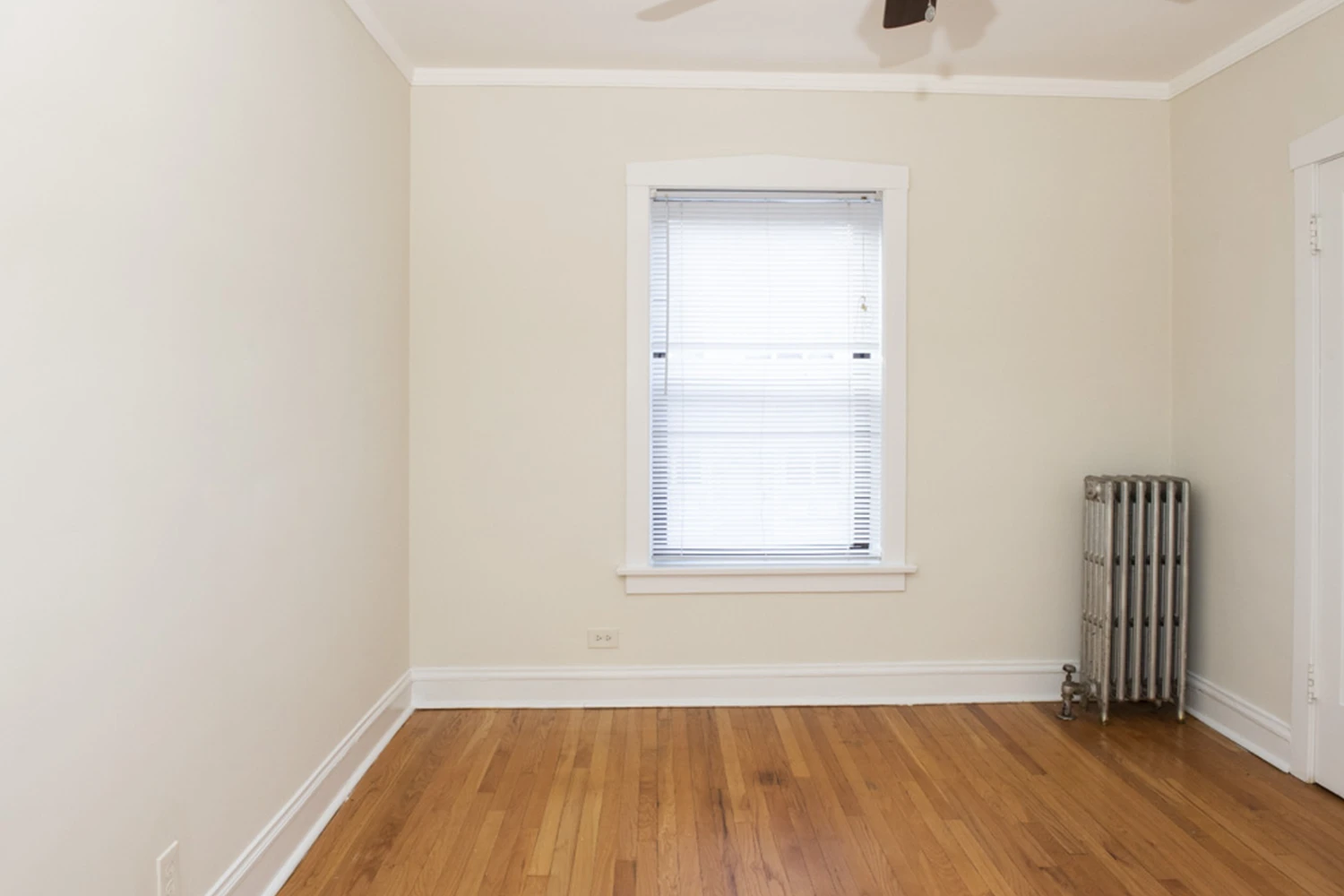 3323 N Lakewood Ave Apt 1, Chicago IL properties 3323-25-n-lakewood-chicago-il-60657-lake-view 3323-1   