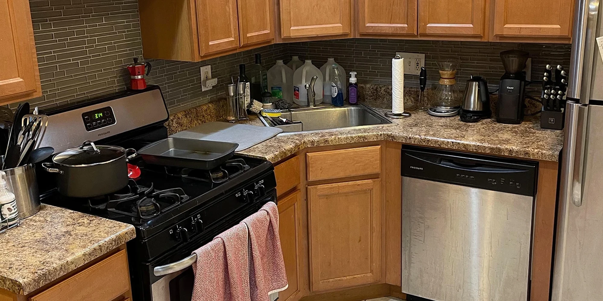 3323 N Lakewood Ave Apt G, Chicago IL properties 3323-25-n-lakewood-chicago-il-60657-lake-view 3323-g