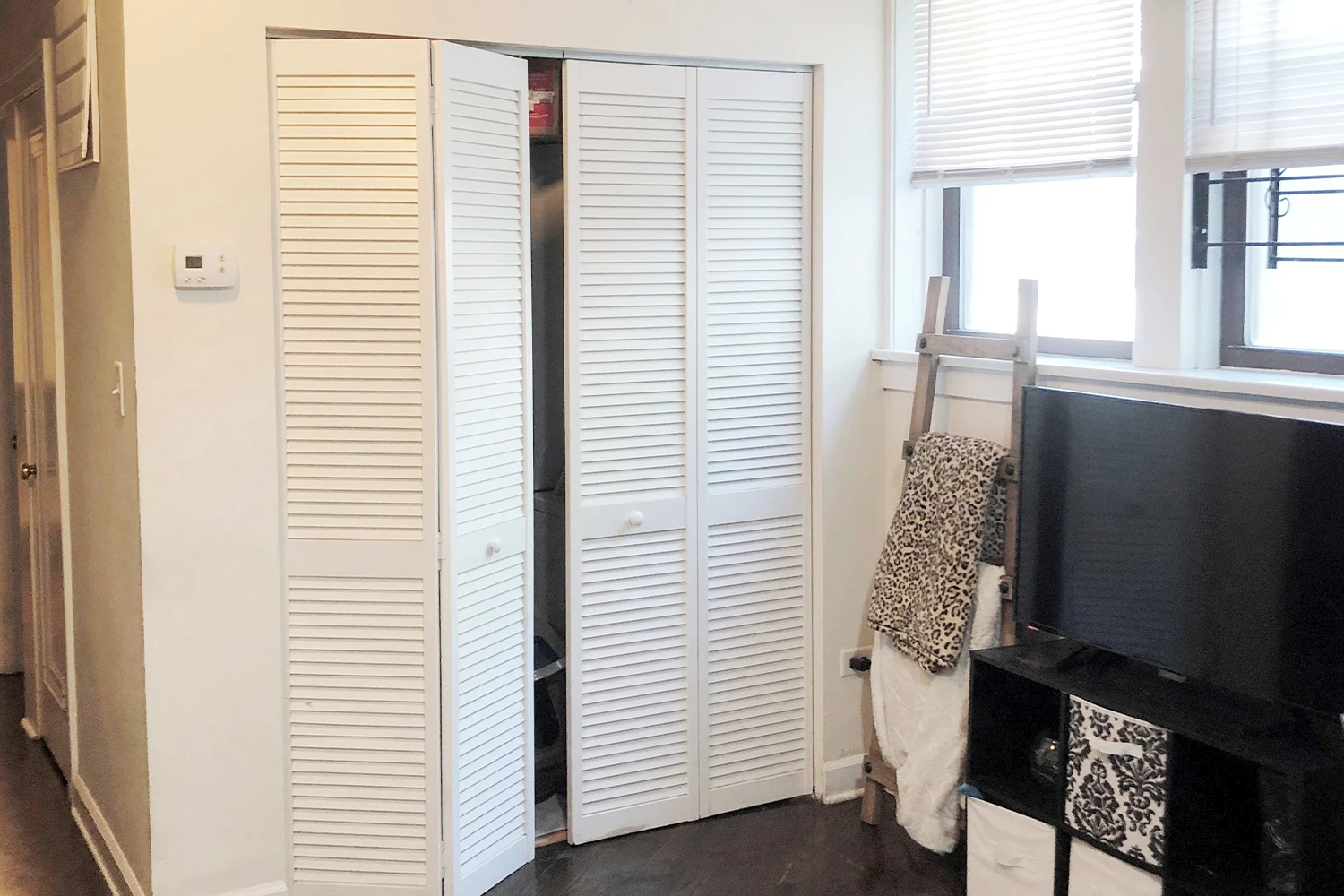3325 N Lakewood Ave Apt G, Chicago IL properties 3323-25-n-lakewood-chicago-il-60657-lake-view 3325-g