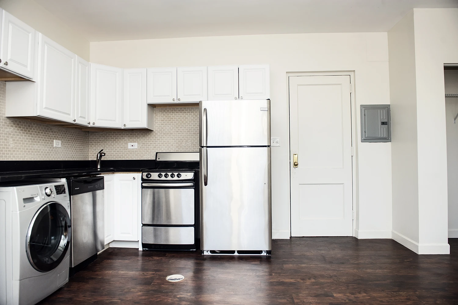 3345 N Marshfield Ave Apt 103, Chicago IL properties 3345-47-n-marshfield-chicago-il-60657-lake-view 3345-103   