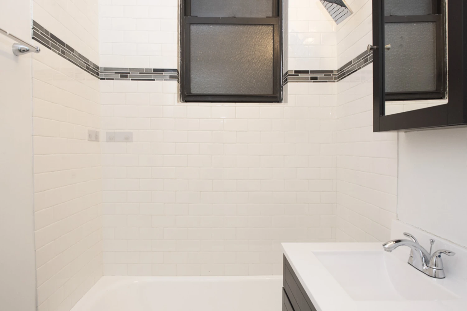 3345 N Marshfield Ave Apt 105, Chicago IL properties 3345-47-n-marshfield-chicago-il-60657-lake-view 3345-105