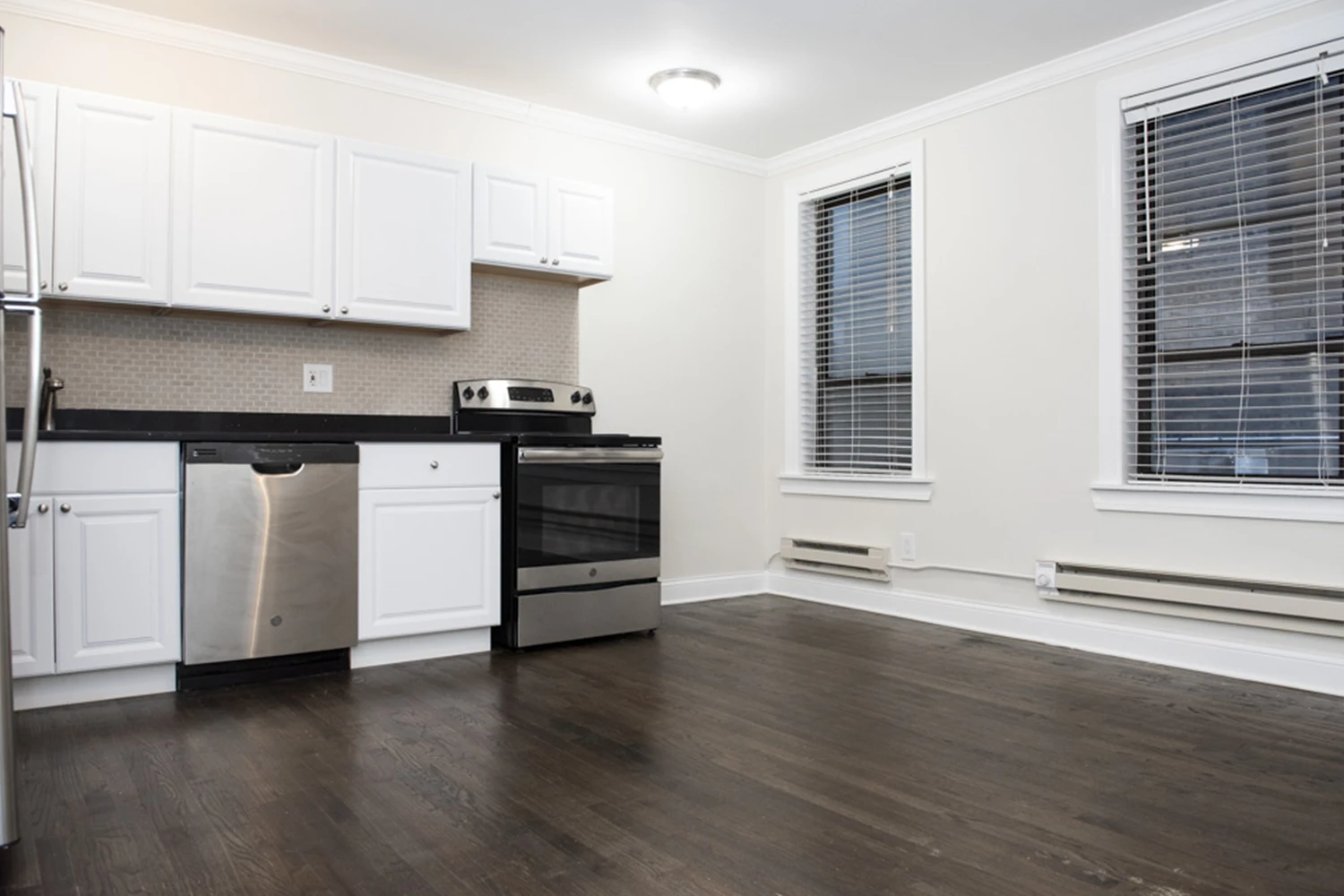 3345 N Marshfield Ave Apt 209, Chicago IL properties 3345-47-n-marshfield-chicago-il-60657-lake-view 3345-209