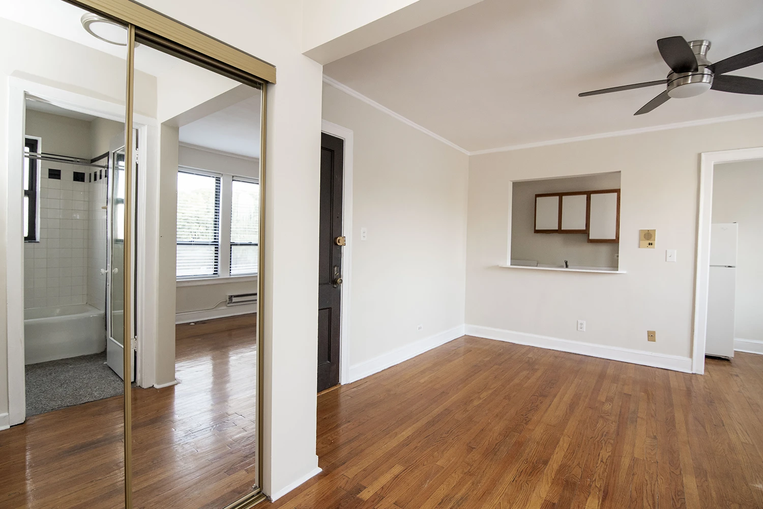 3345 N Marshfield Ave Apt 304, Chicago IL properties 3345-47-n-marshfield-chicago-il-60657-lake-view 3345-304