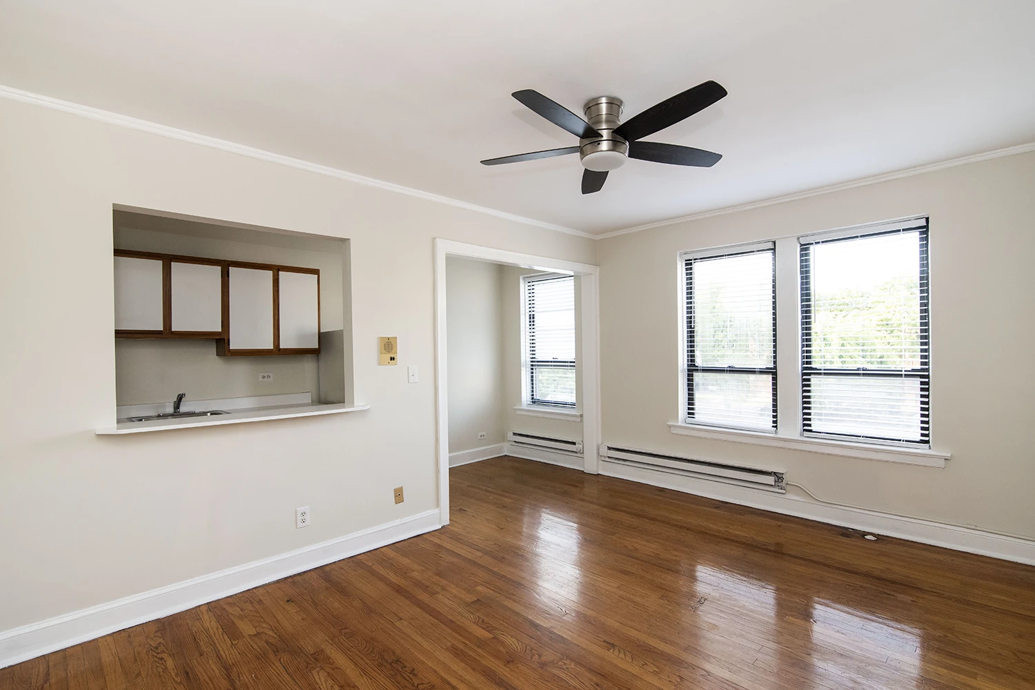 3345 N Marshfield Ave Apt 304, Chicago IL properties 3345-47-n-marshfield-chicago-il-60657-lake-view 3345-304