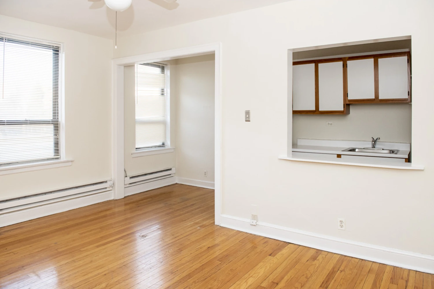 3345 N Marshfield Ave Apt 306, Chicago IL properties 3345-47-n-marshfield-chicago-il-60657-lake-view 3345-306