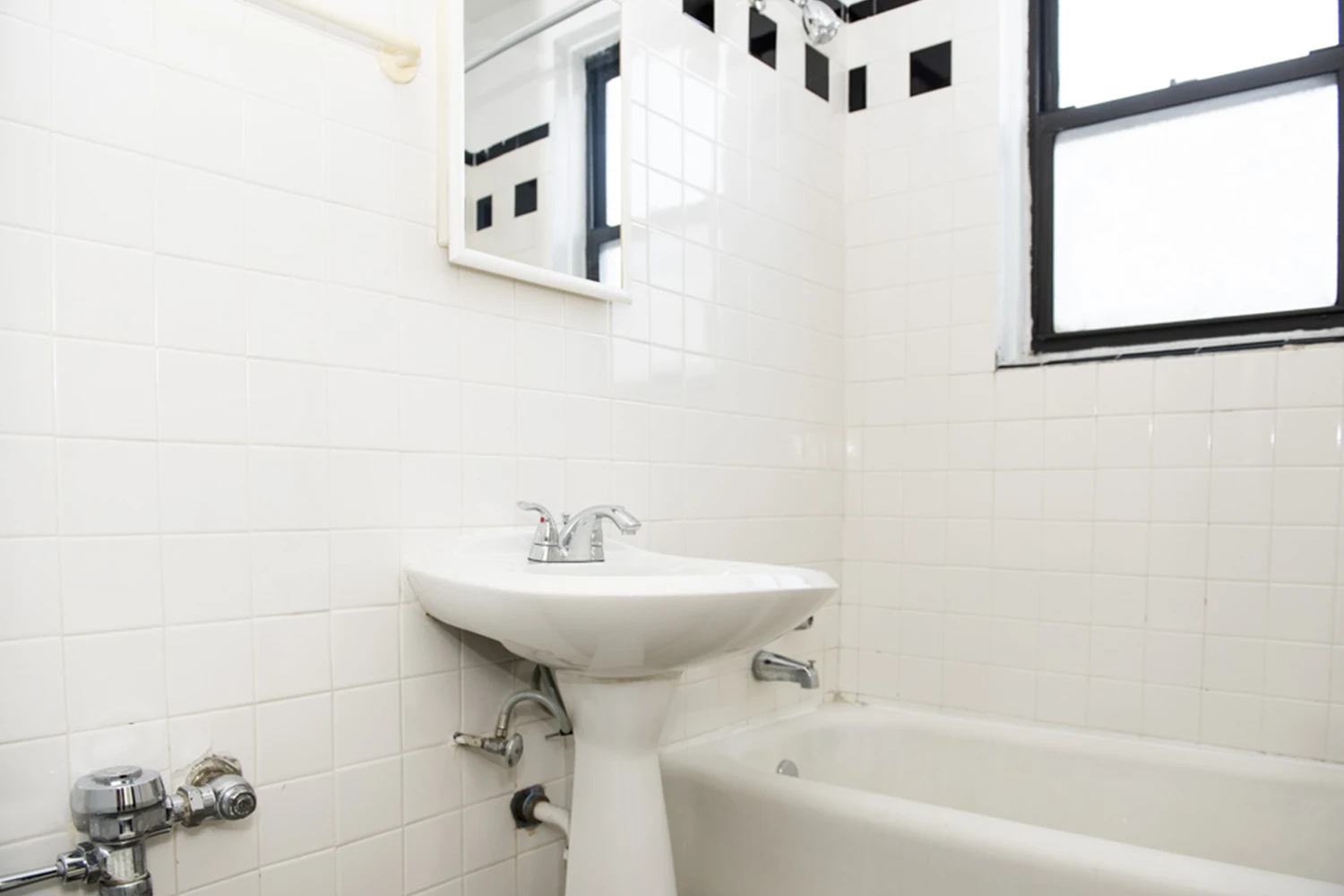 3345 N Marshfield Ave Apt 306, Chicago IL properties 3345-47-n-marshfield-chicago-il-60657-lake-view 3345-306