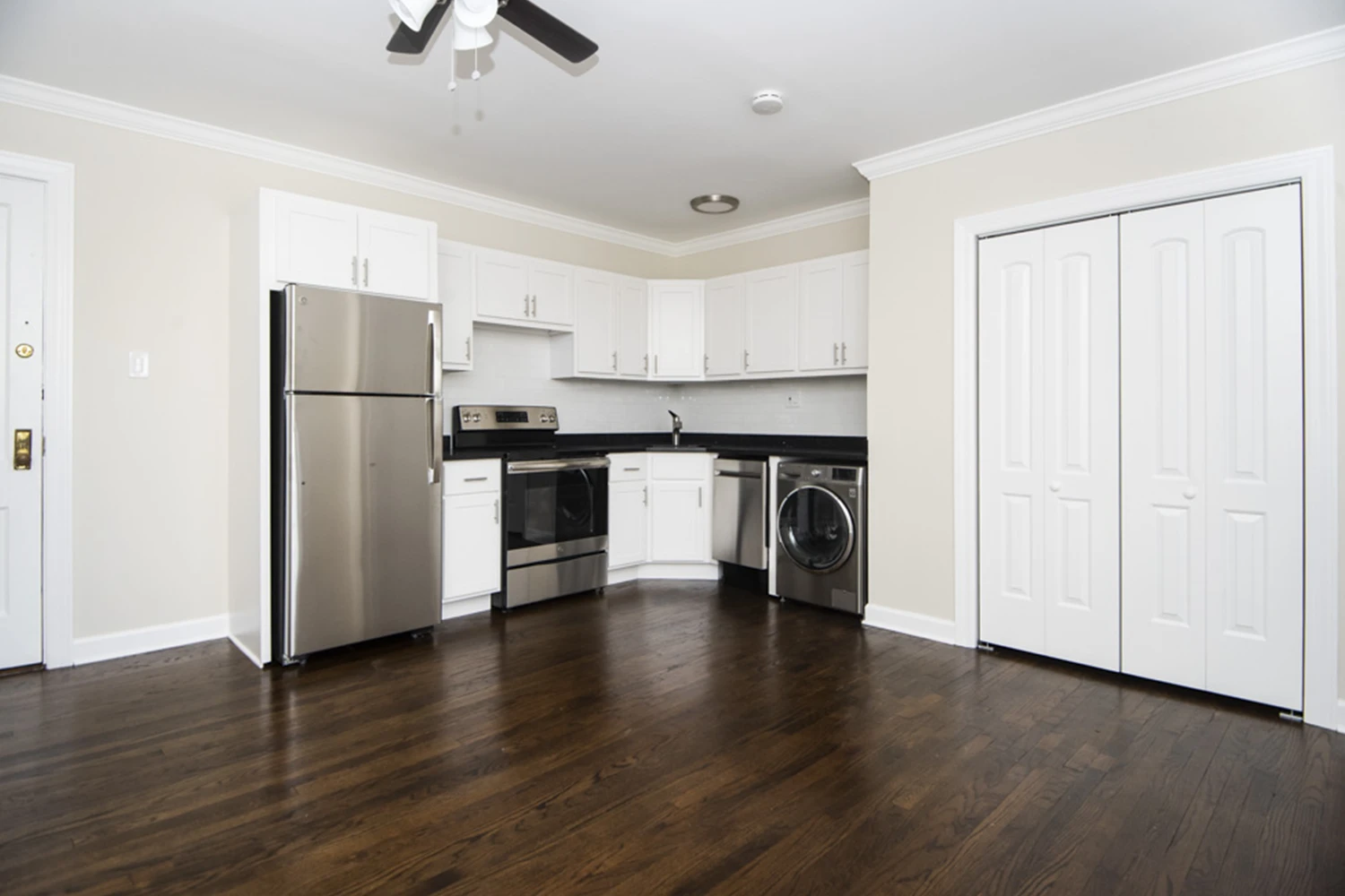 3345 N Marshfield Ave Apt 402, Chicago IL properties 3345-47-n-marshfield-chicago-il-60657-lake-view 3345-402   