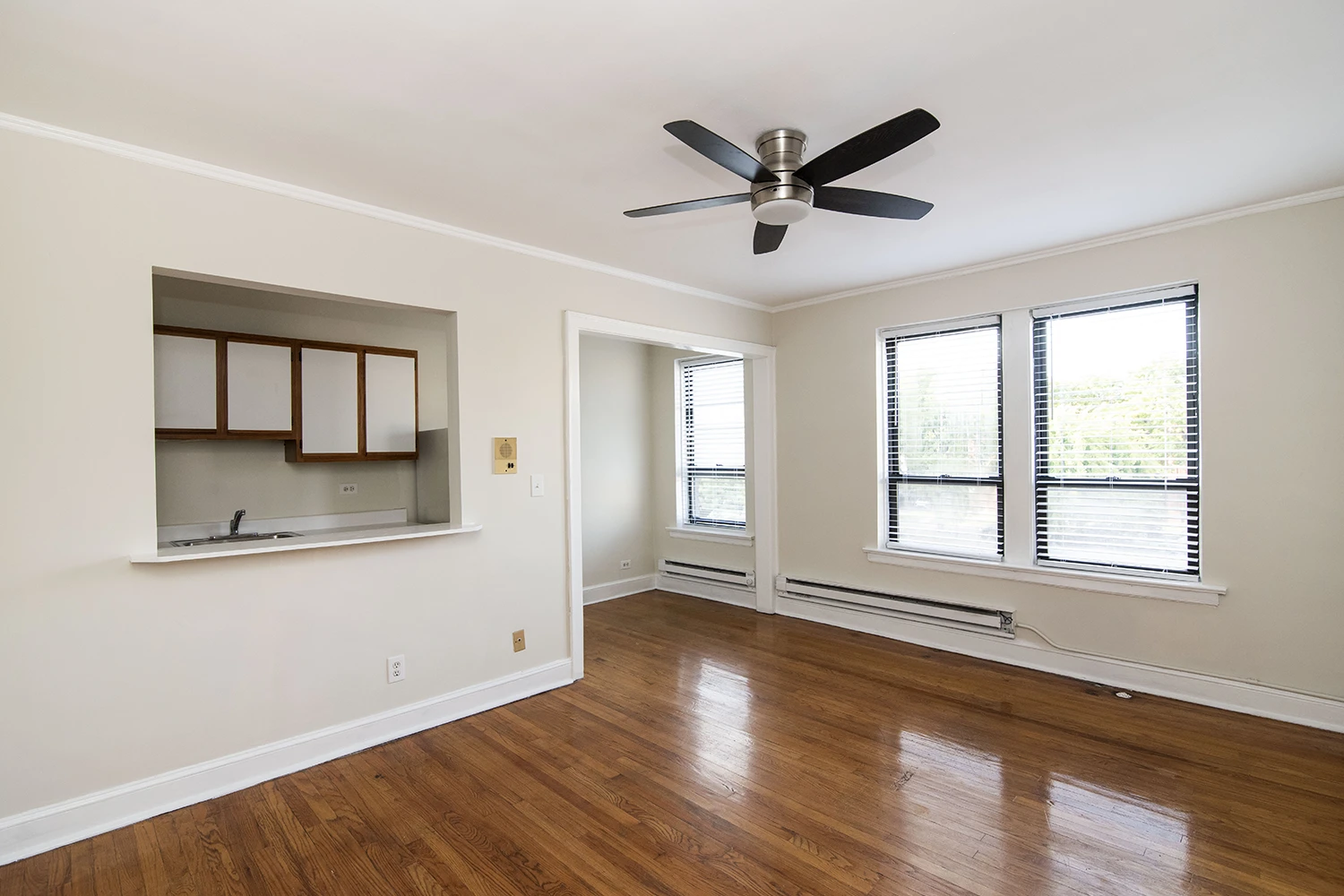 3345 N Marshfield Ave Apt 409, Chicago IL properties 3345-47-n-marshfield-chicago-il-60657-lake-view 3345-409   