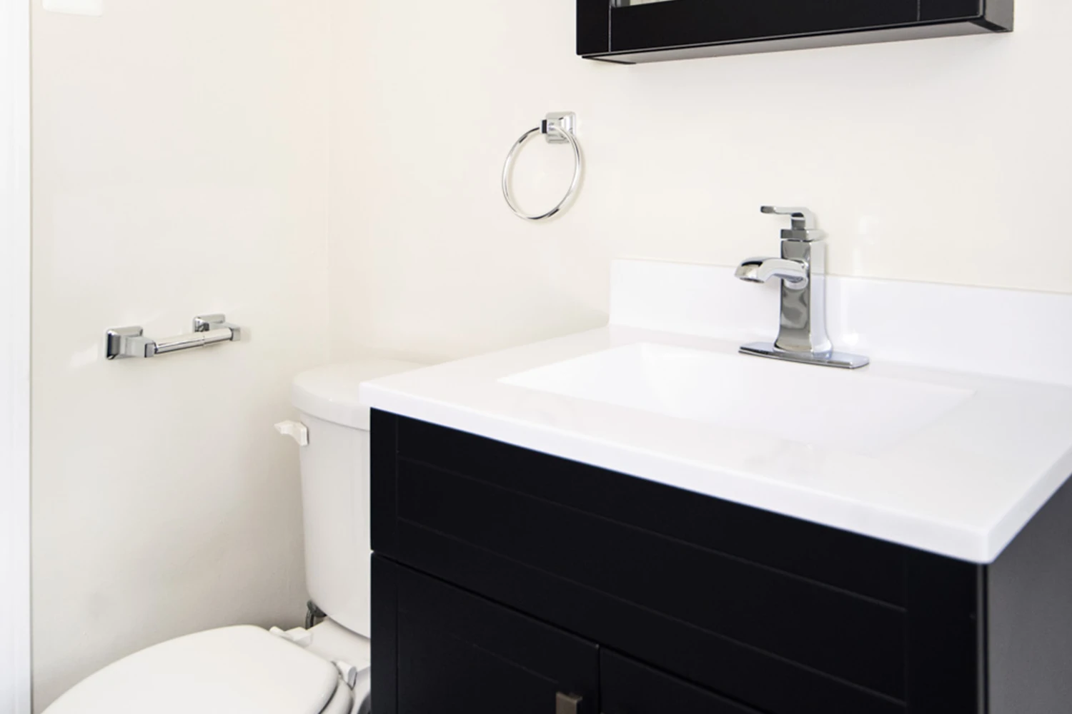 3821 N Greenview Ave Apt 2E, Chicago IL properties 3815-23-n-greenview-ave-chicago-il-60613-lake-view 3821-2e