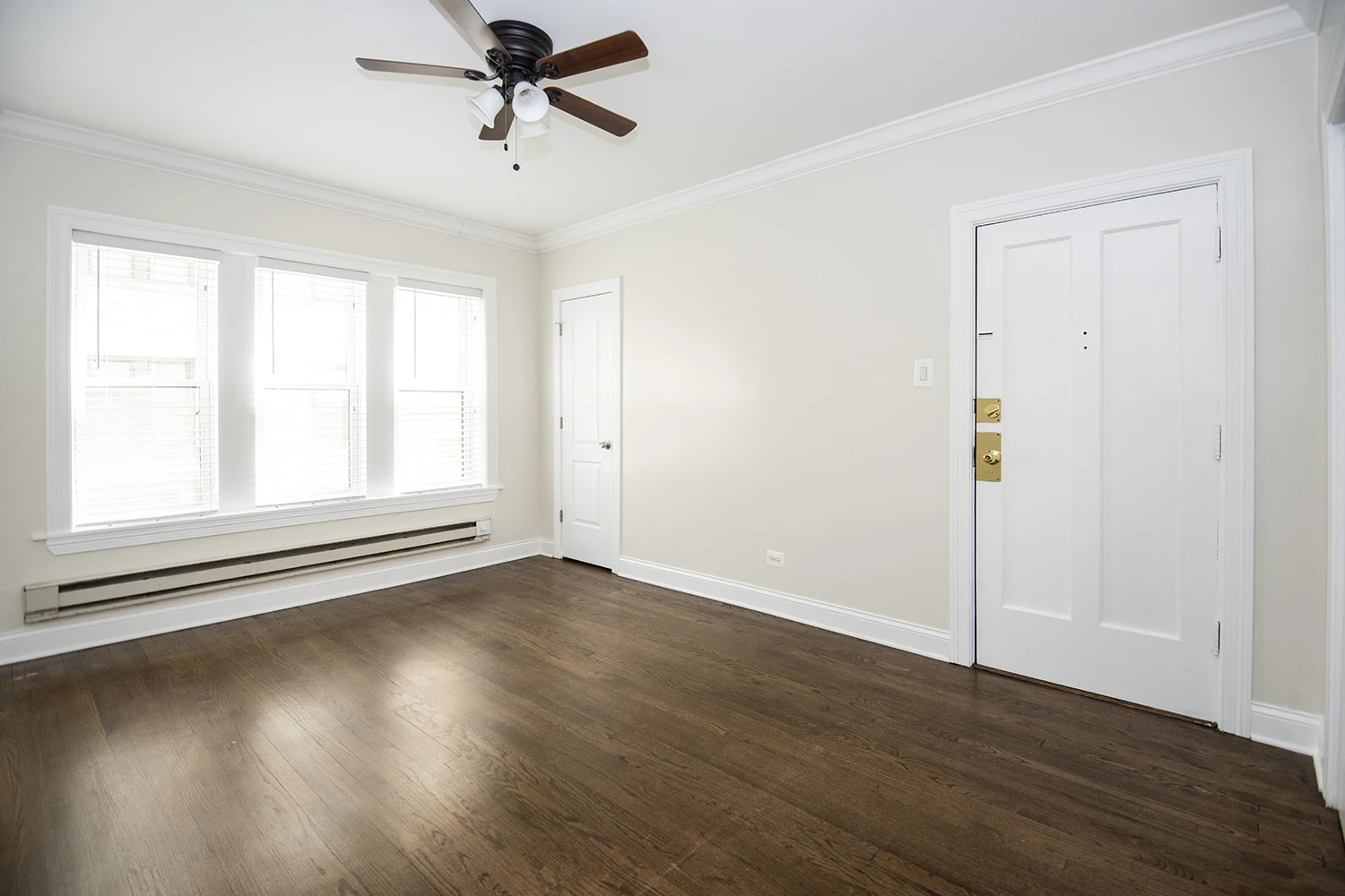 3823 N Greenview Ave Apt 1E, Chicago IL properties 3815-23-n-greenview-ave-chicago-il-60613-lake-view 3823-1e