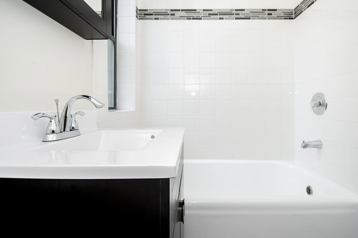 3845 N Greenview Ave Apt 3S, Chicago IL properties 3839-45-n-greenview-chicago-il-60613-lake-view 3845-3s   