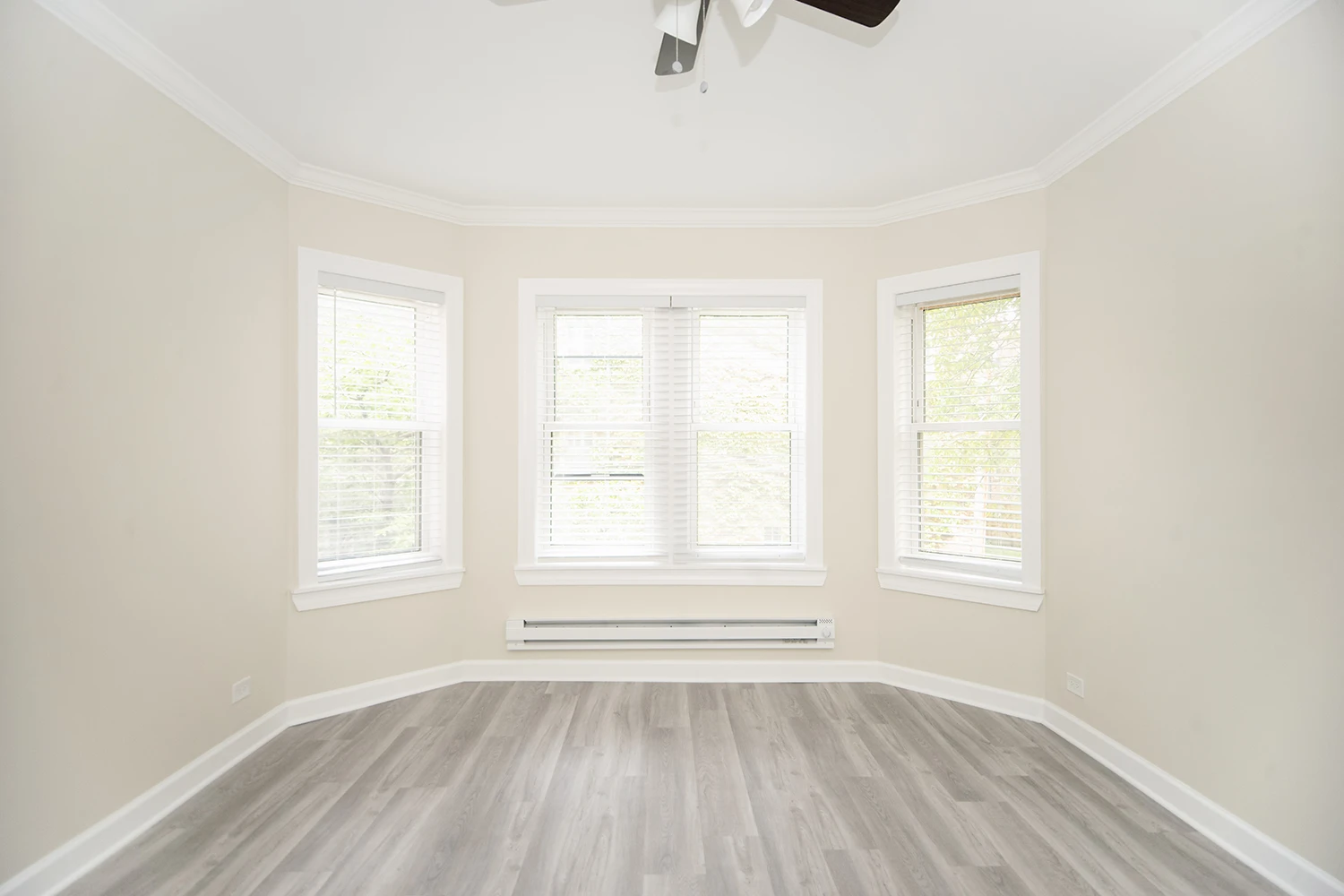 646.5 W Roscoe St Apt 2S, Chicago IL properties 646-48-w-roscoe-chicago-il-60657-lake-view 646-5-2s
