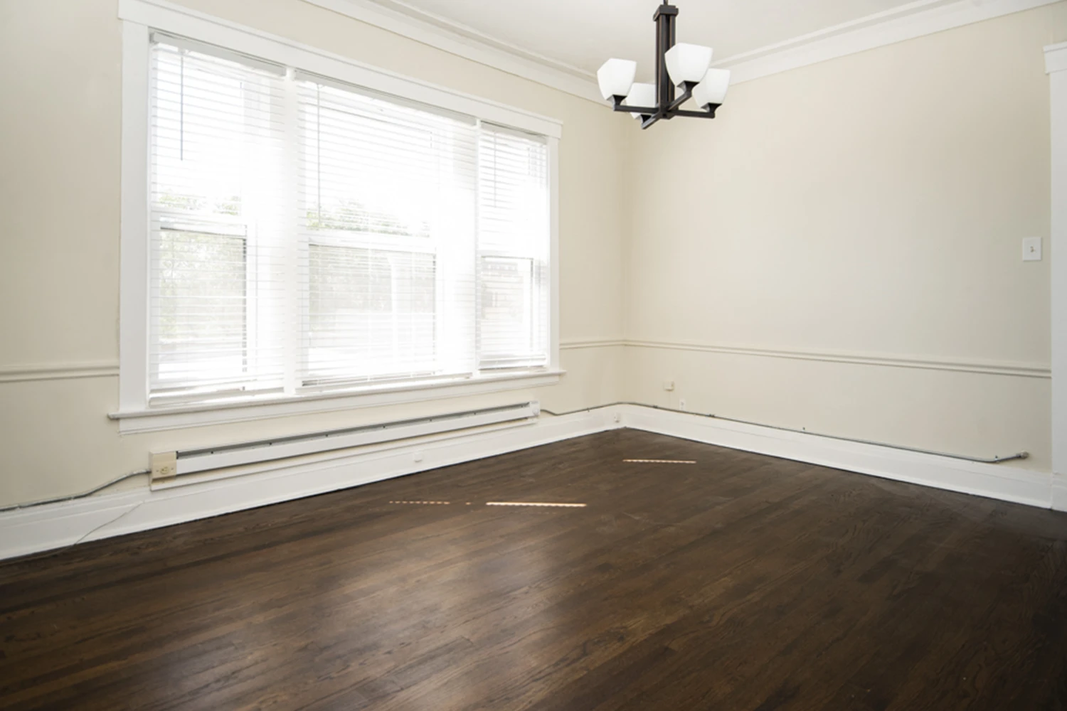 943 Judson Ave St Apt 3, Evanston IL properties 312-320-lee-st-evanston-il-60202 943-3   