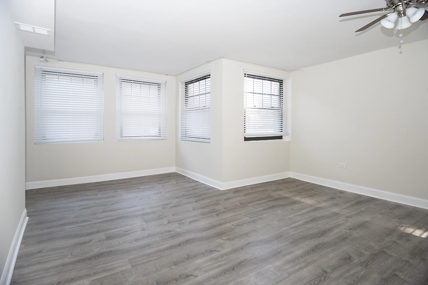 943 Judson Ave St Apt GDN, Evanston IL properties 312-320-lee-st-evanston-il-60202 943-gdn   