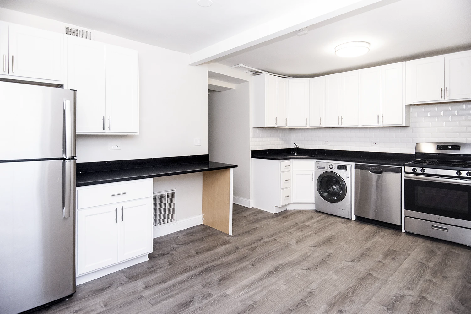 943 Judson Ave St Apt GDN, Evanston IL properties 312-320-lee-st-evanston-il-60202 943-gdn   