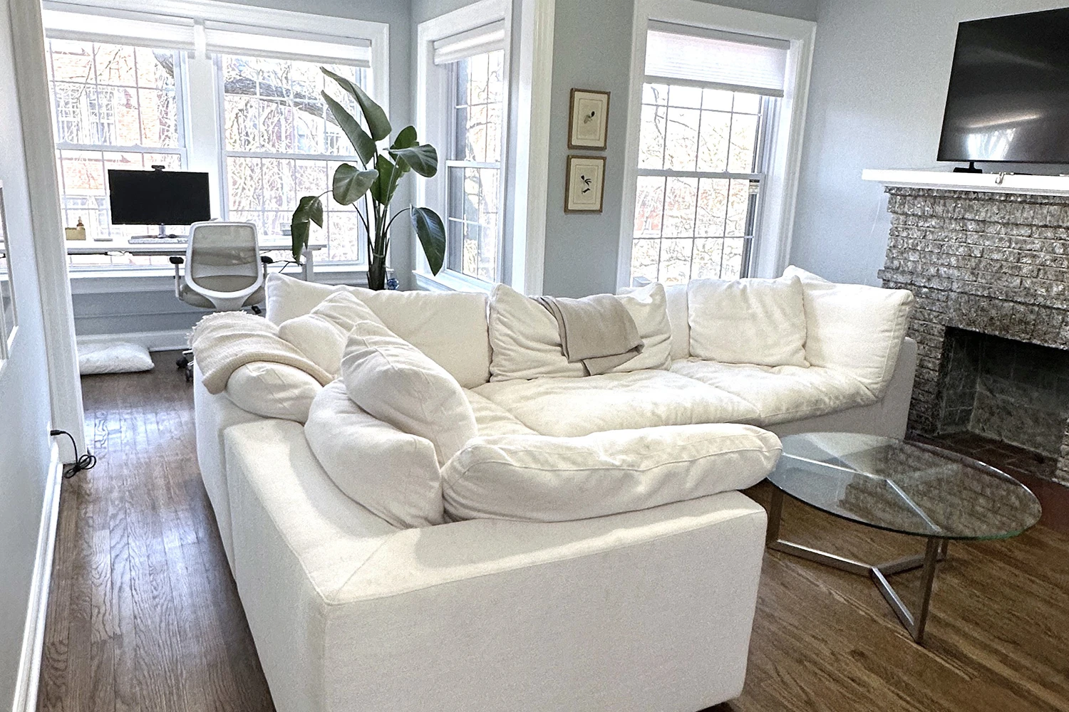 945 Judson Ave St Apt 3, Evanston IL properties 312-320-lee-st-evanston-il-60202 945-3