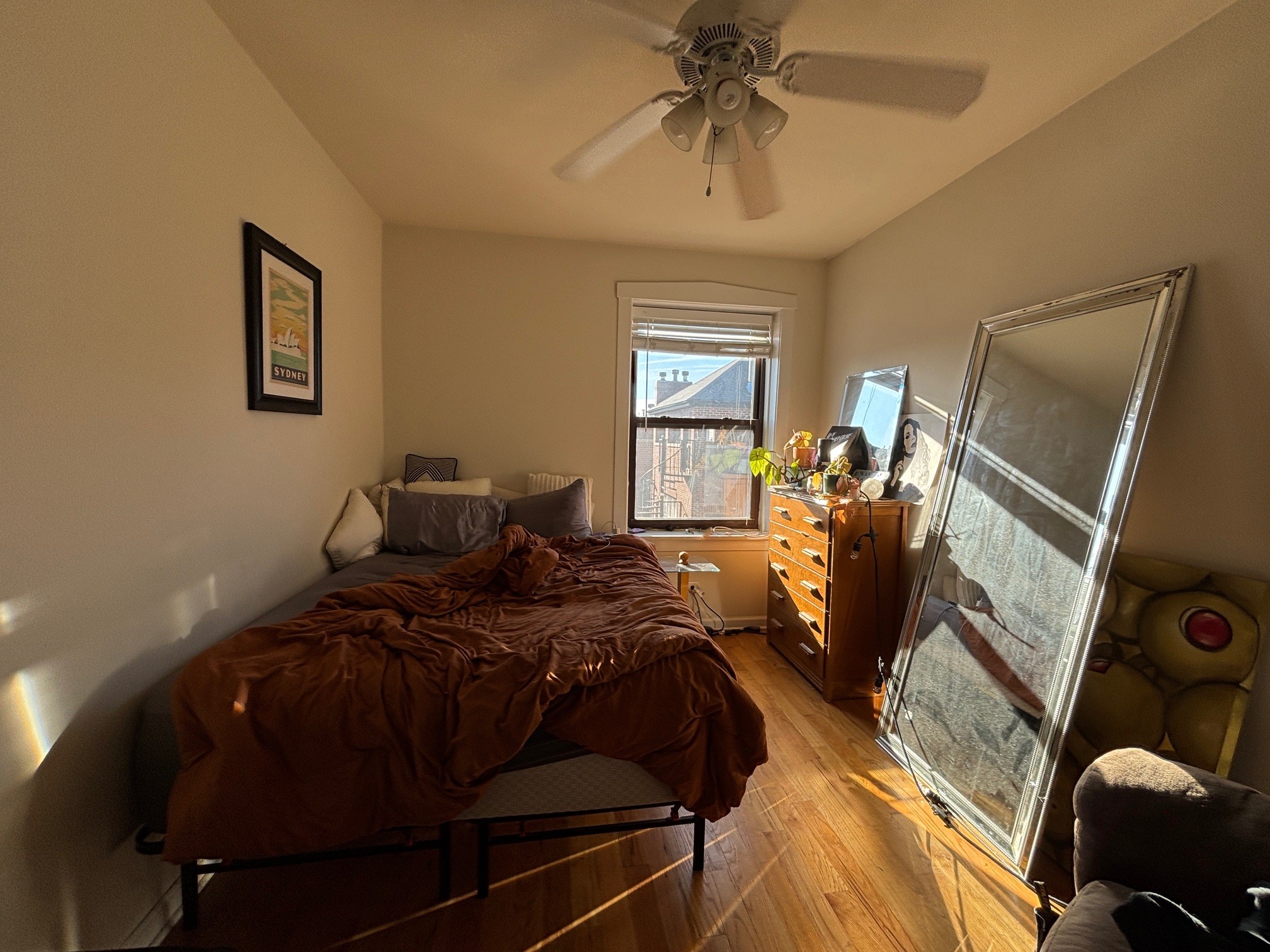1251 W Henderson St Apt 3, Chicago IL properties 3323-25-n-lakewood-chicago-il-60657-lake-view 1251-3