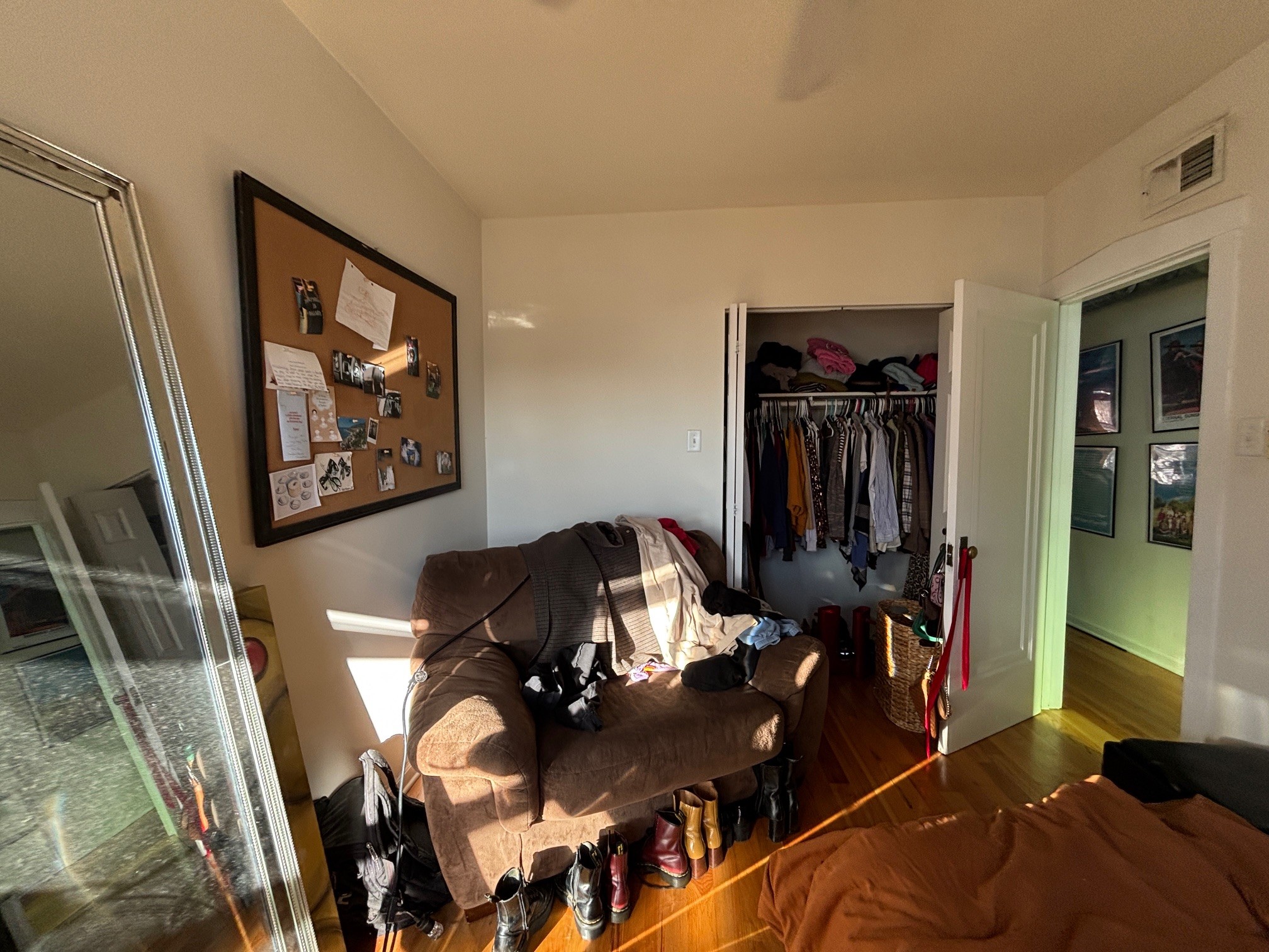1251 W Henderson St Apt 3, Chicago IL properties 3323-25-n-lakewood-chicago-il-60657-lake-view 1251-3