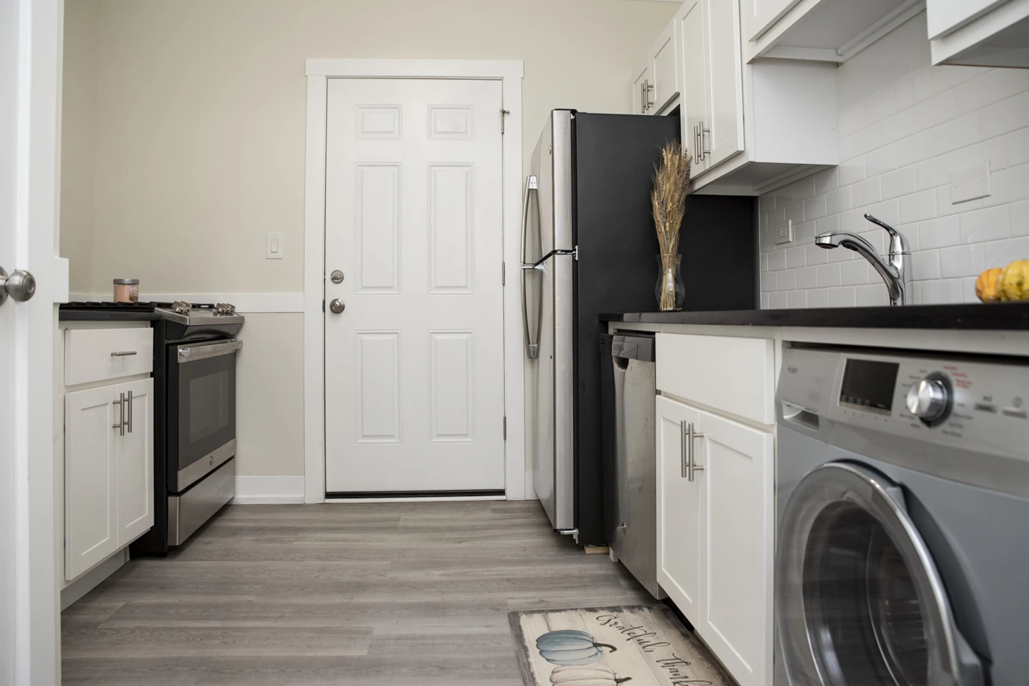 1415 W Hutchinson St Apt 1, Chicago IL properties 4216-26-n-clark-st-chicago-il-60613-lake-view 1415-1