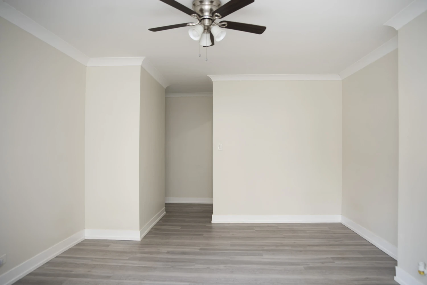 1415 W Hutchinson St Apt 1, Chicago IL properties 4216-26-n-clark-st-chicago-il-60613-lake-view 1415-1