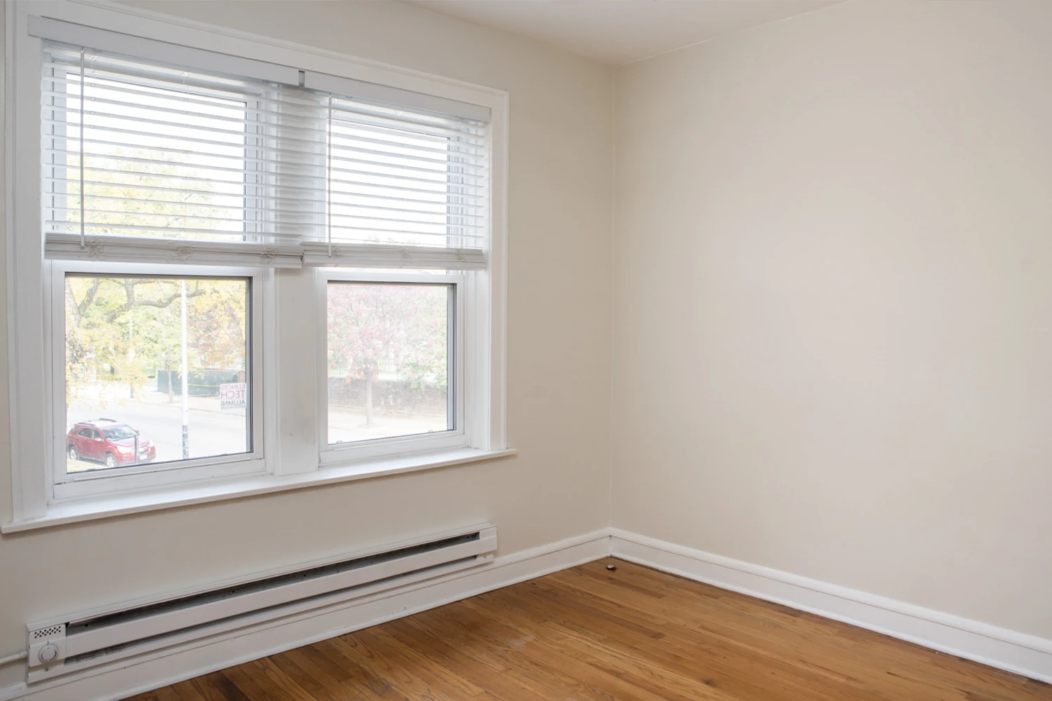 1417 W Hutchinson St Apt 3, Chicago IL properties 4216-26-n-clark-st-chicago-il-60613-lake-view 1417-3