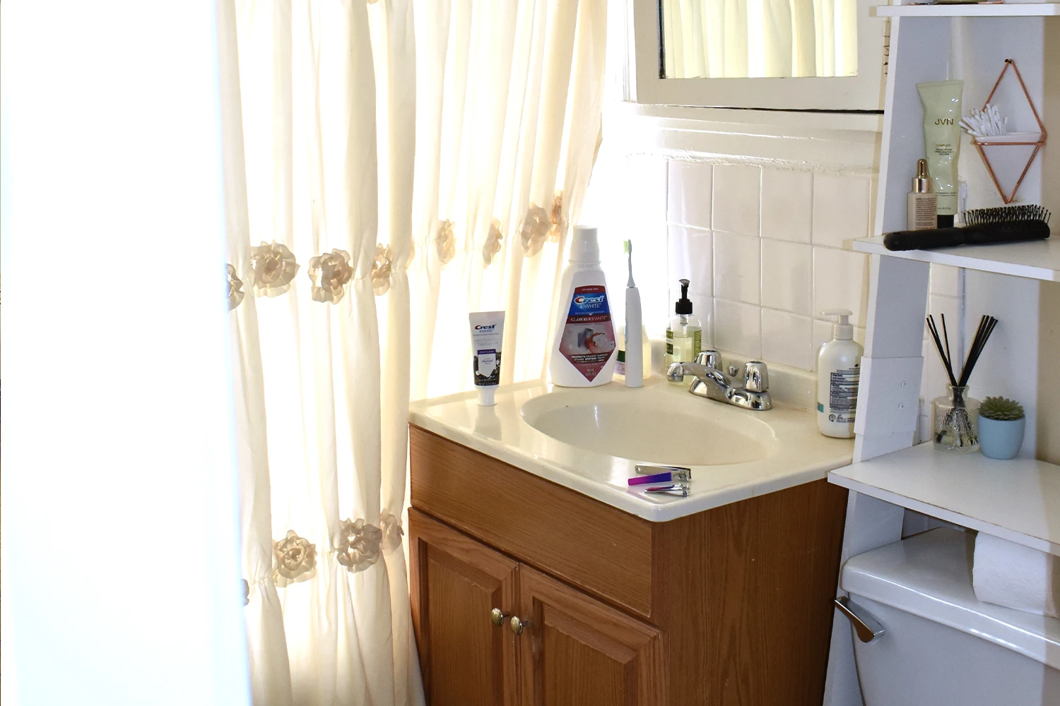 1417 W Hutchinson St Apt 3, Chicago IL properties 4216-26-n-clark-st-chicago-il-60613-lake-view 1417-3
